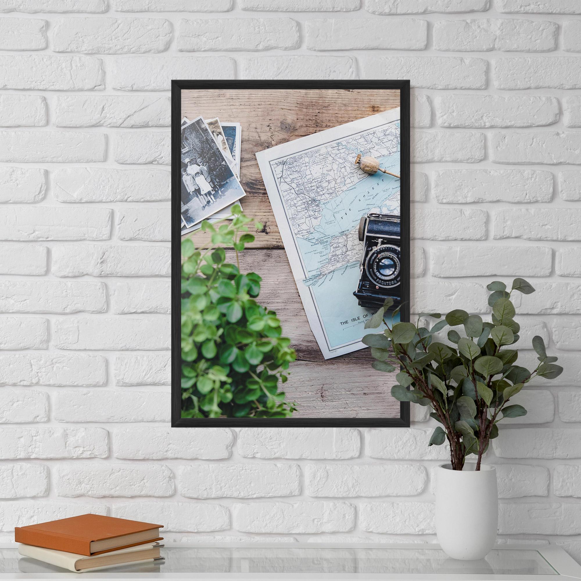 Gerahmte Poster Camera Map mockup 5