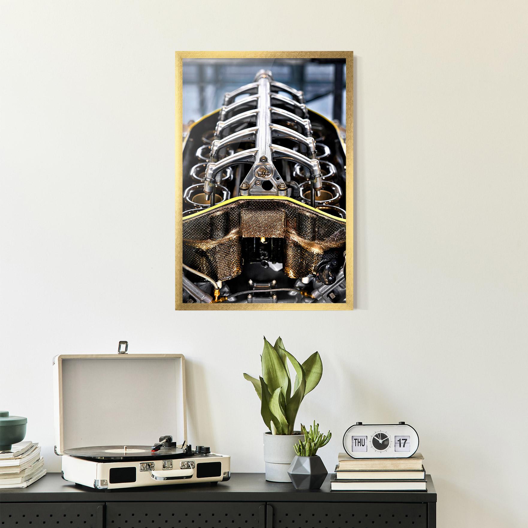 Gerahmte Poster Engine mockup 2