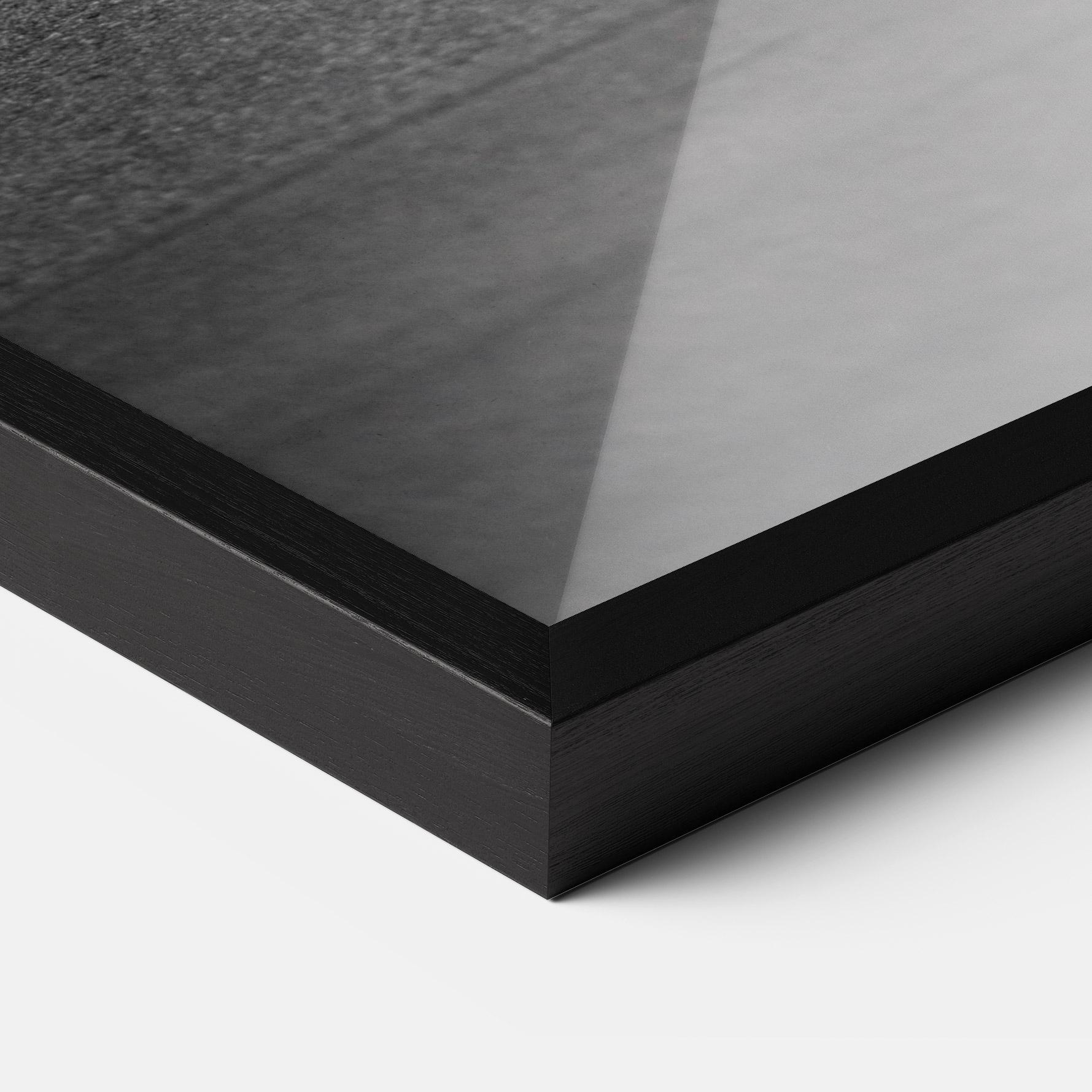 Gerahmte Poster Grey F1 Car mockup 3