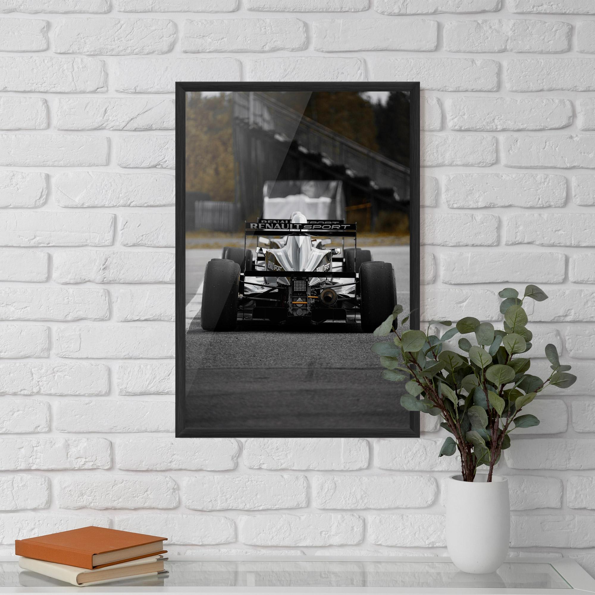 Gerahmte Poster Grey F1 Car mockup 5