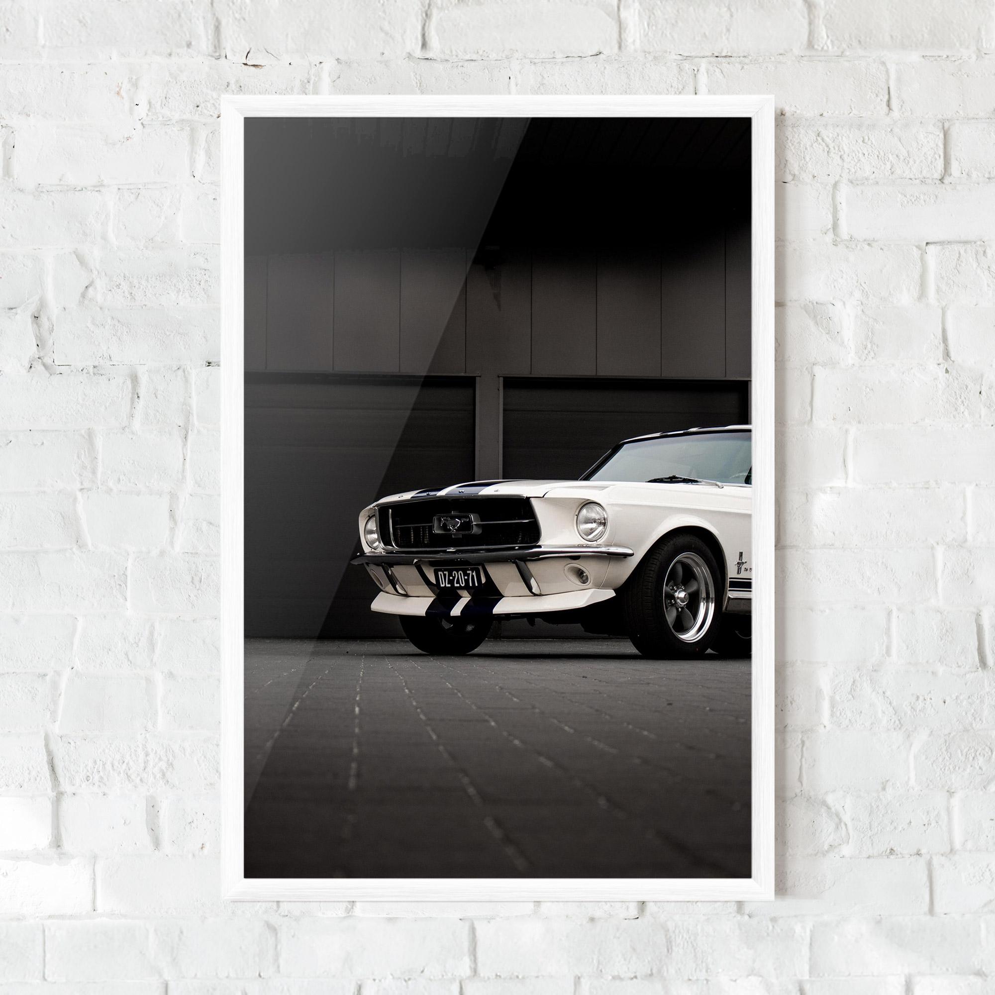 Gerahmte Poster White Vintage Car mockup 0