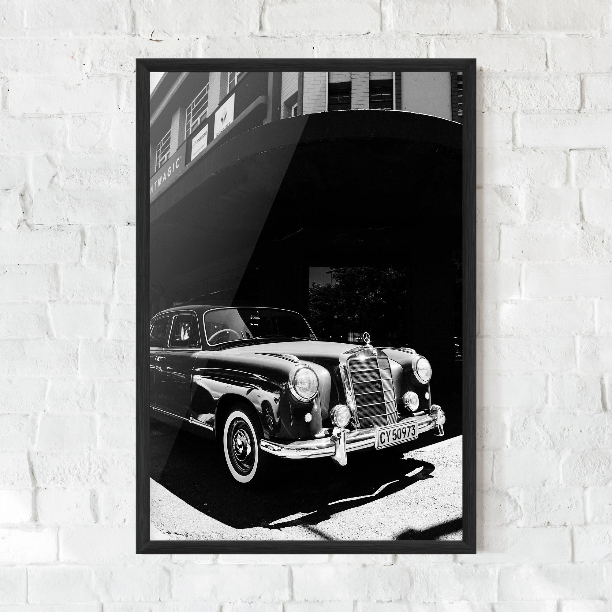 Gerahmte Poster Old Black Car mockup 0