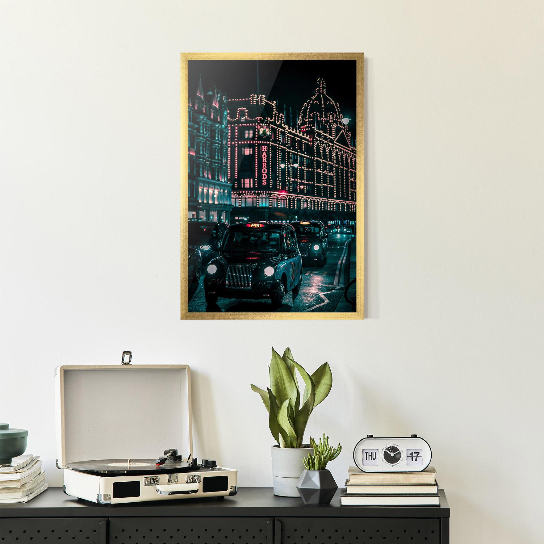 Gerahmte Poster City Lights Car mockup 2