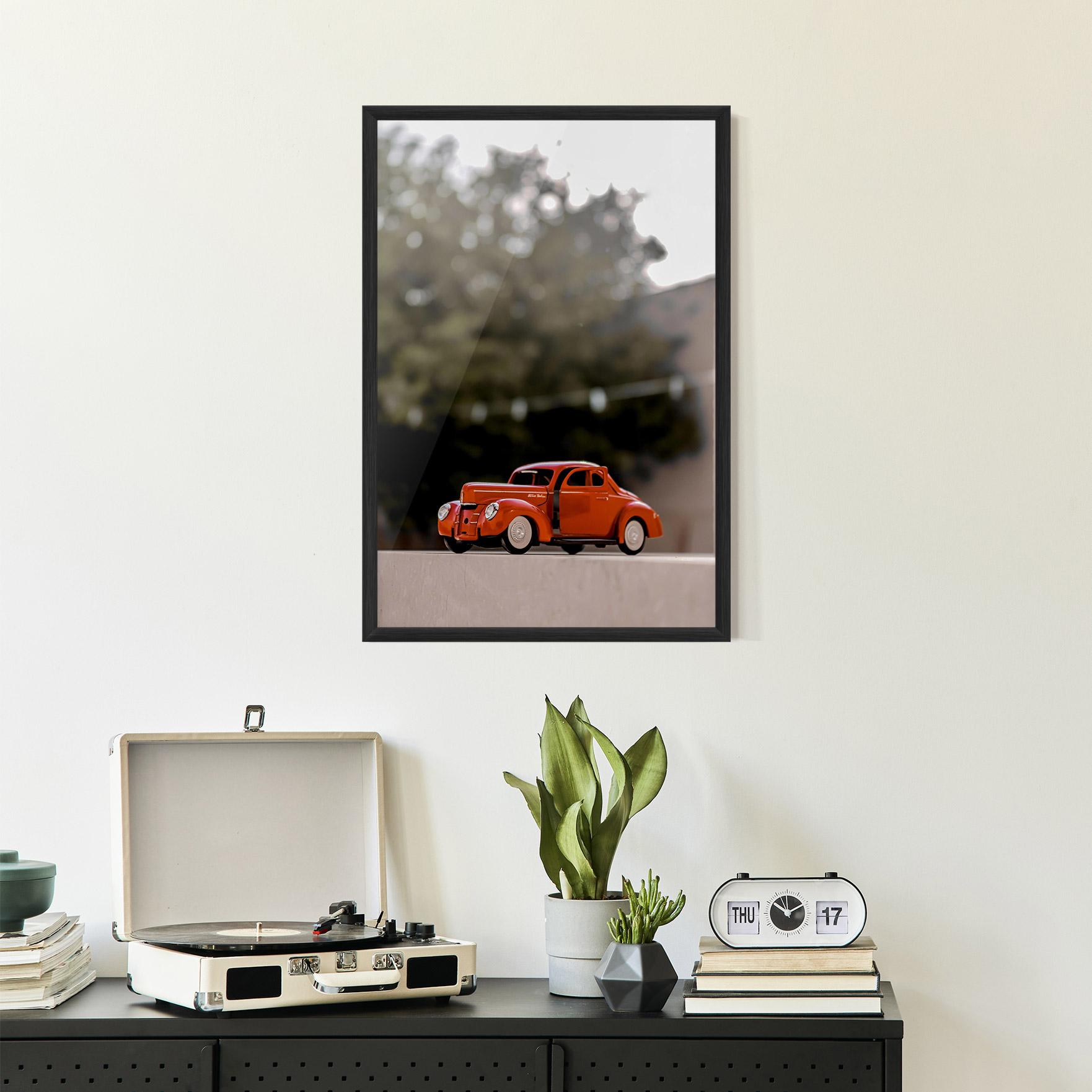 Gerahmte Poster Orange Toy Car mockup 2