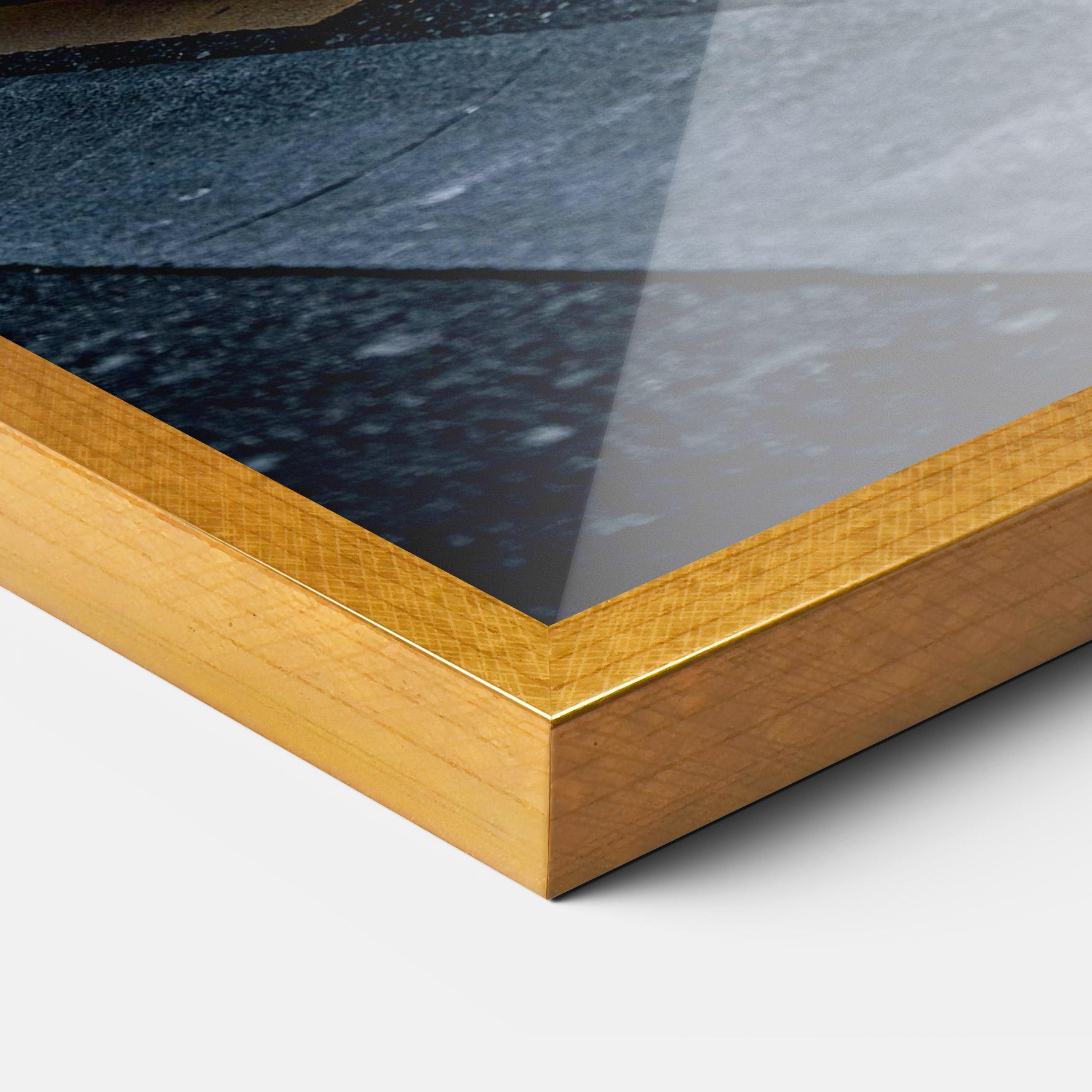 Gerahmte Poster Vintage White Car mockup 3