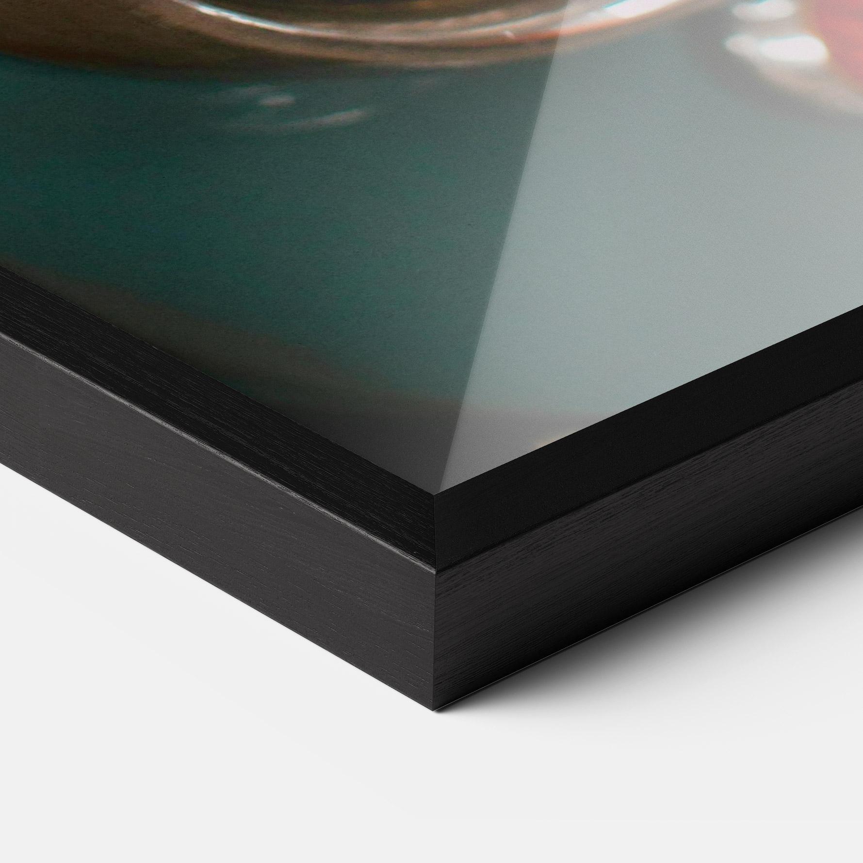 Gerahmte Poster Green Closeup Car mockup 3