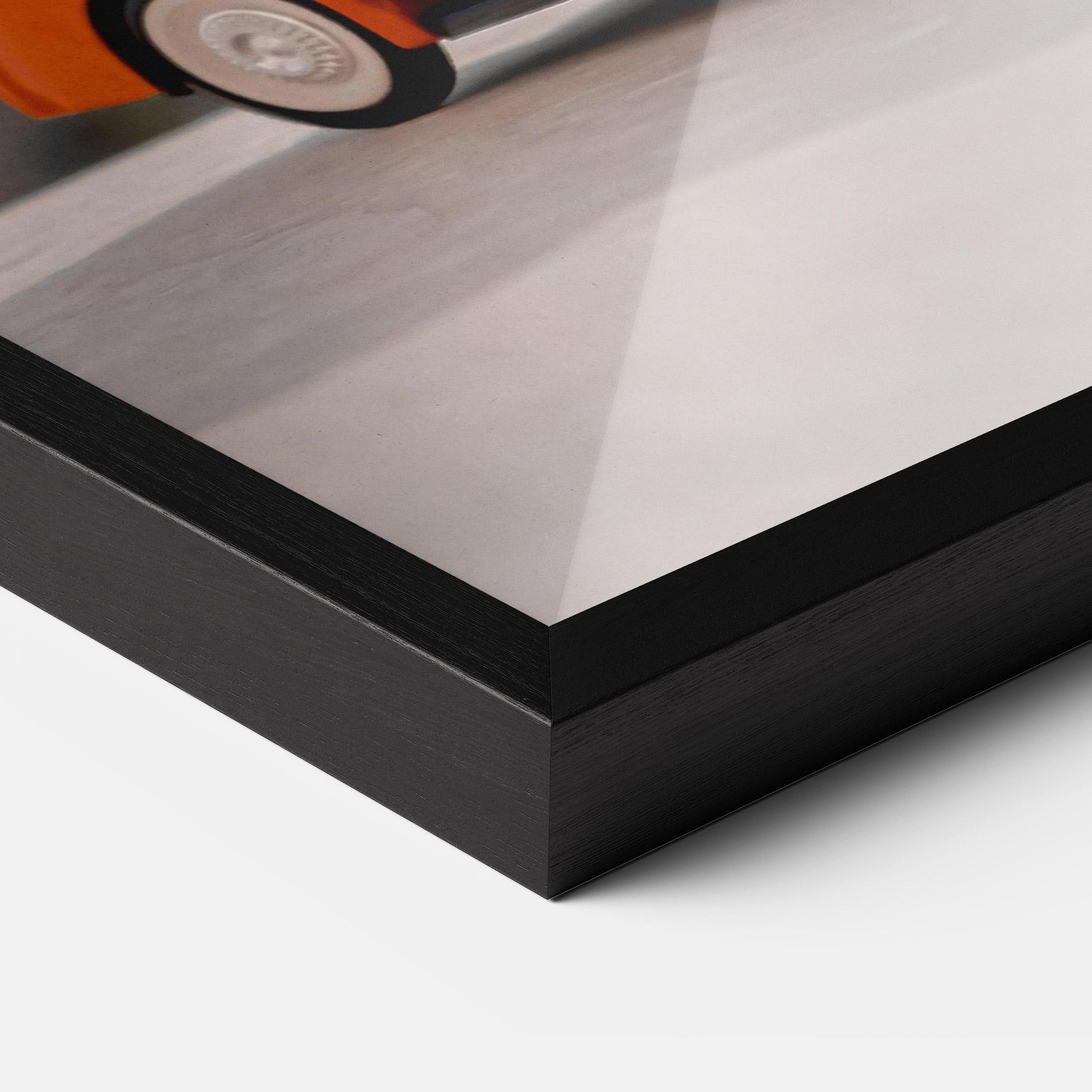 Gerahmte Poster Vintage Orange Toy mockup 3