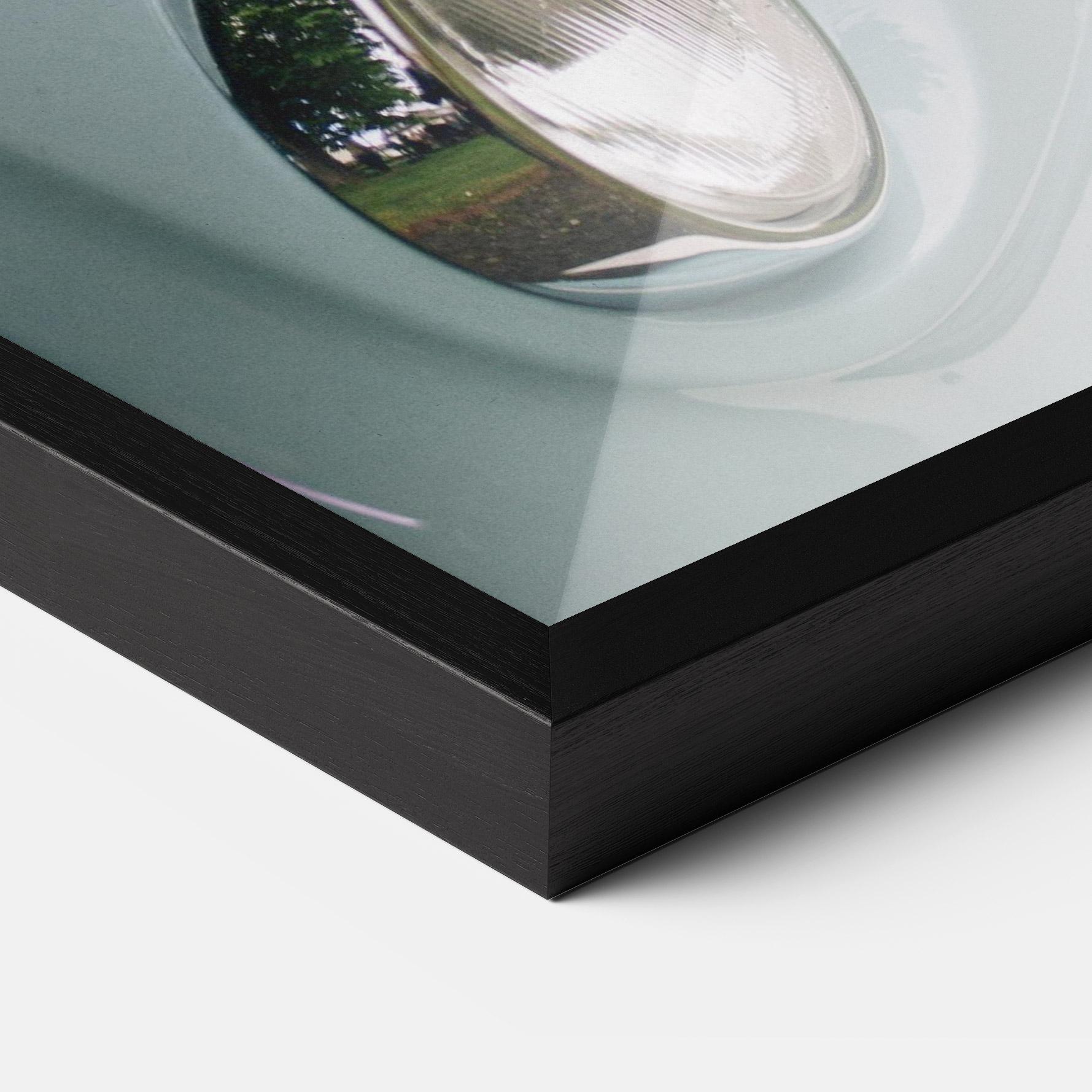 Gerahmte Poster Vintage Rose Van mockup 3