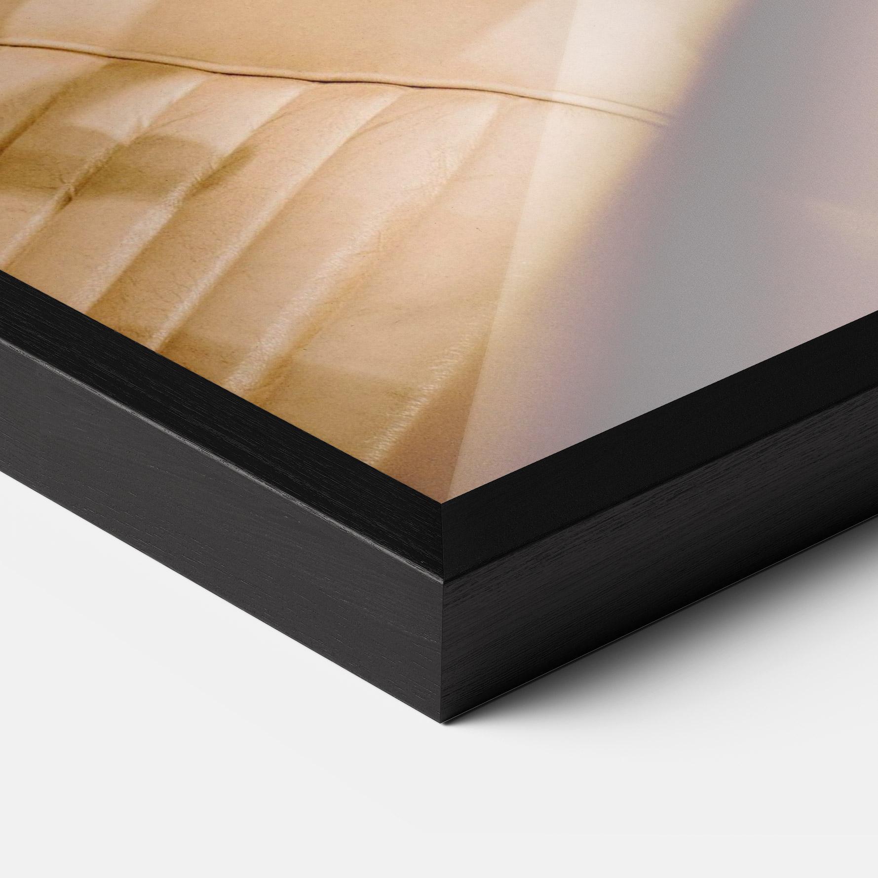 Gerahmte Poster White Steering Wheel mockup 3