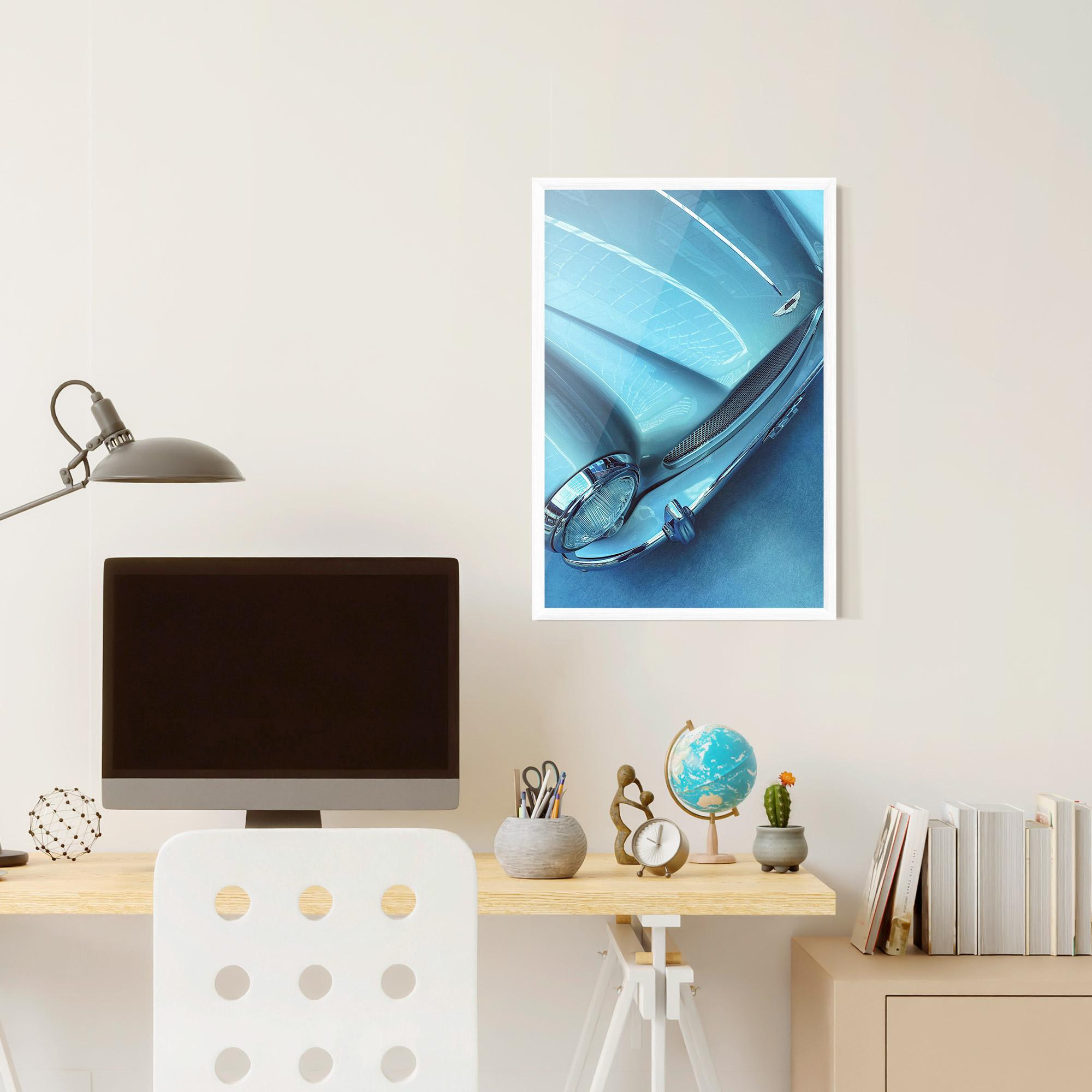 Gerahmte Poster Blue Light Car mockup 6