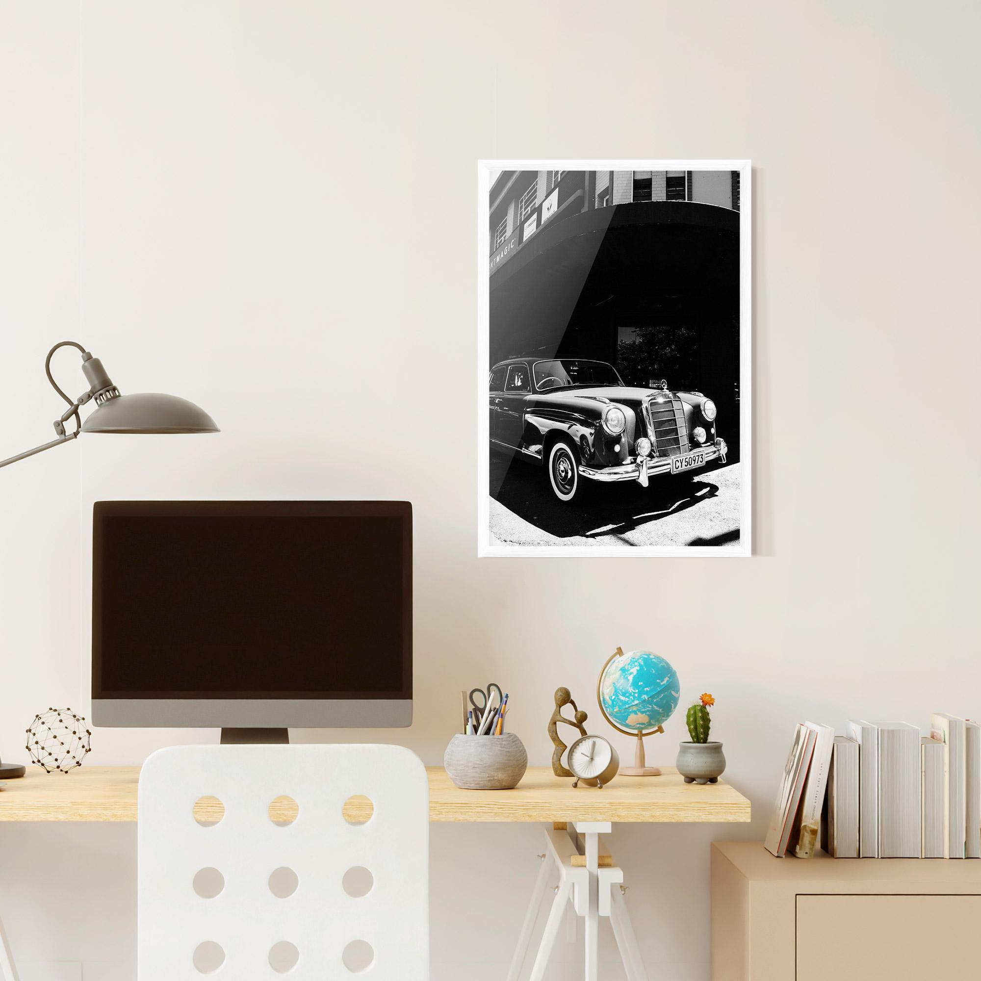 Gerahmte Poster Old Black Car mockup 6