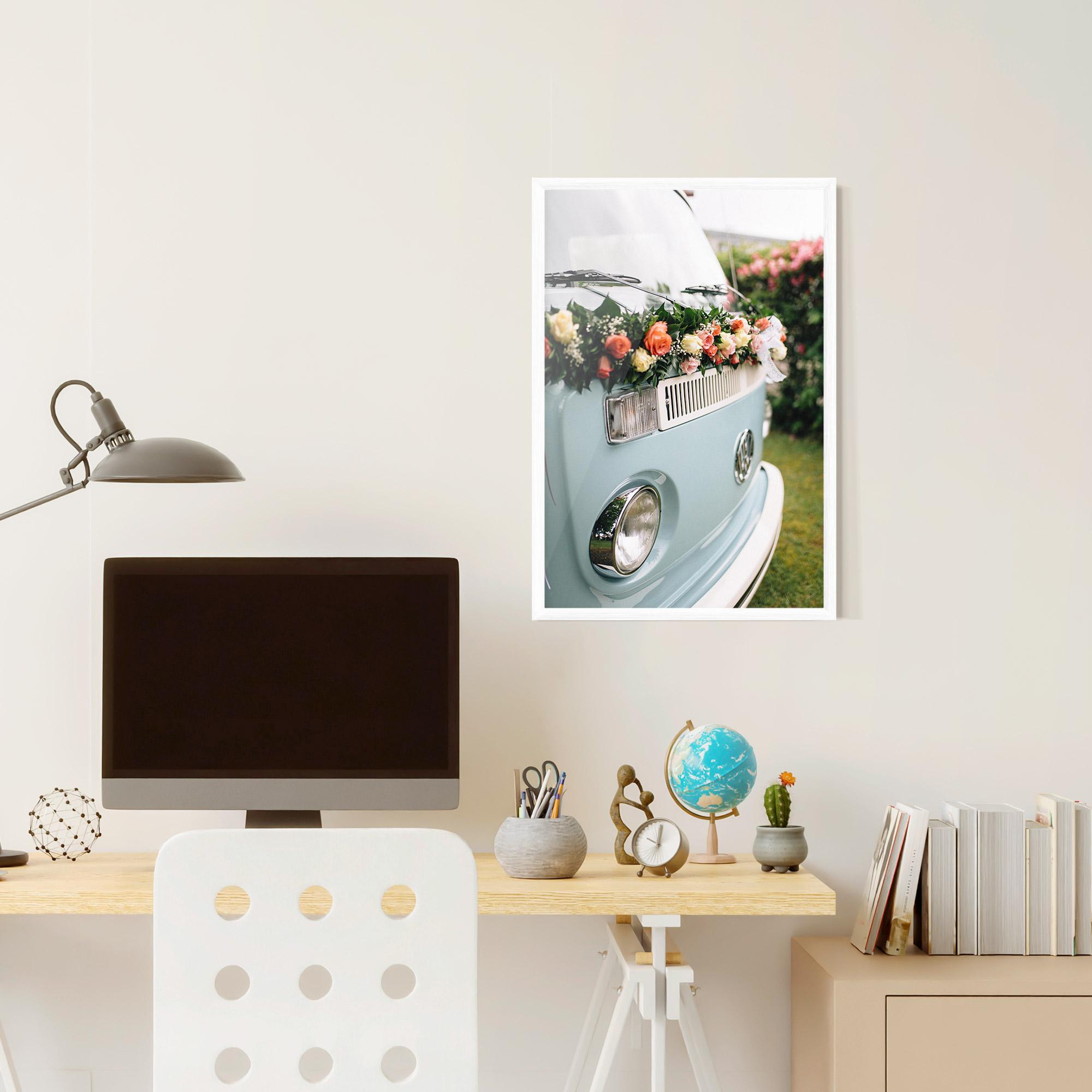 Gerahmte Poster Vintage Rose Van mockup 6