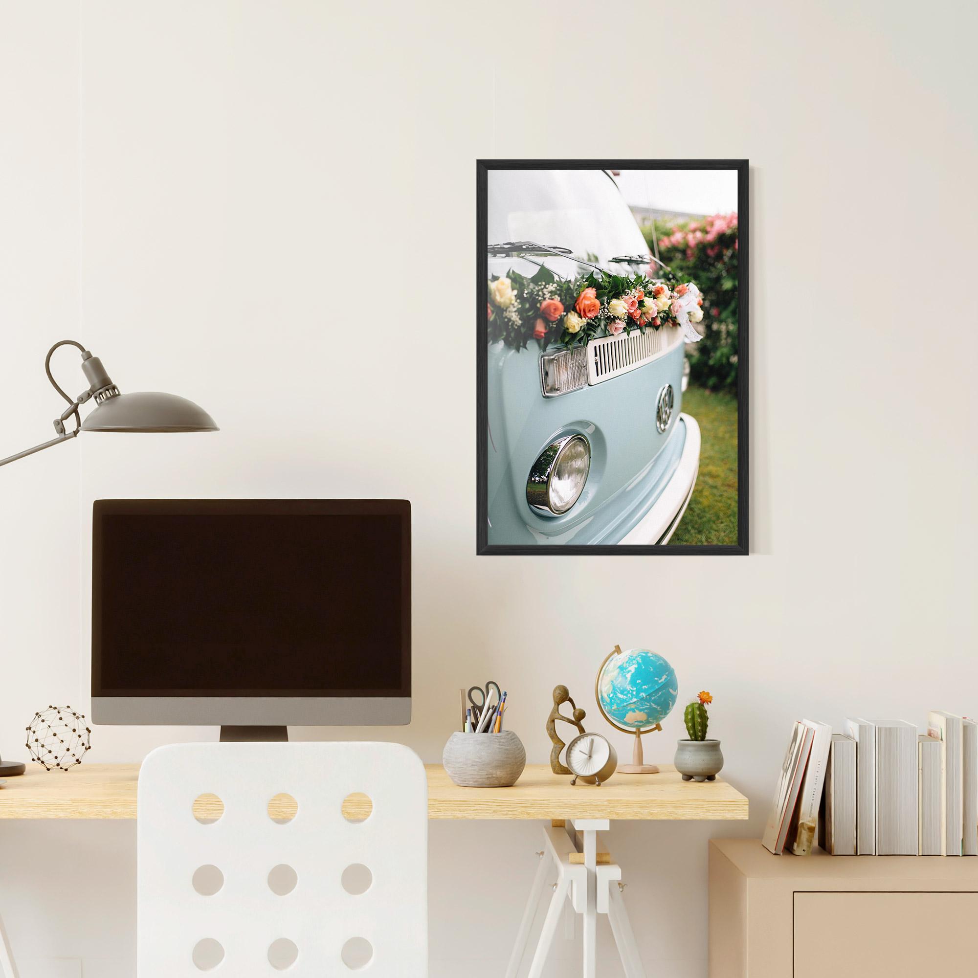 Gerahmte Poster Vintage Rose Van mockup 6