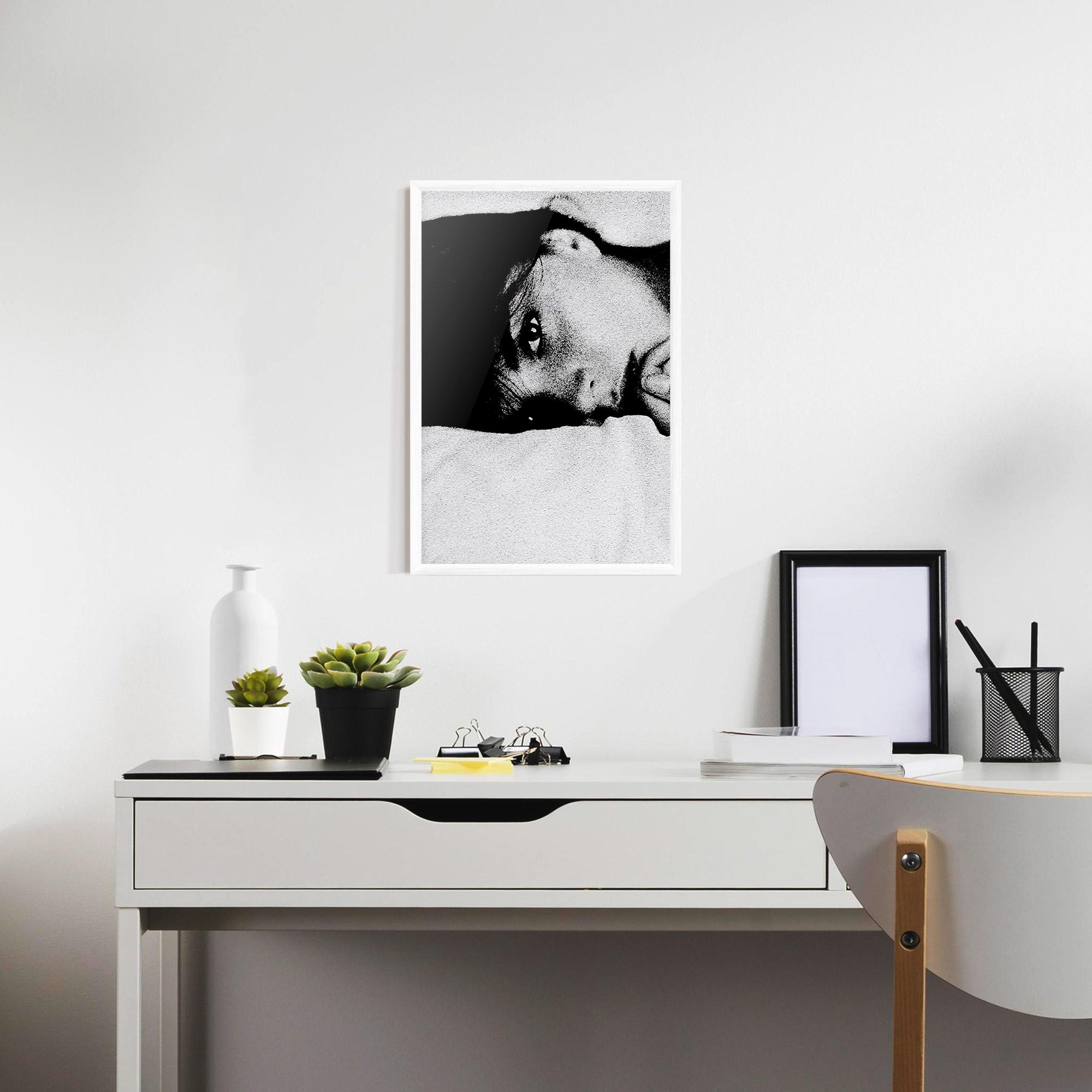 Gerahmte Poster Eye Contact mockup 7