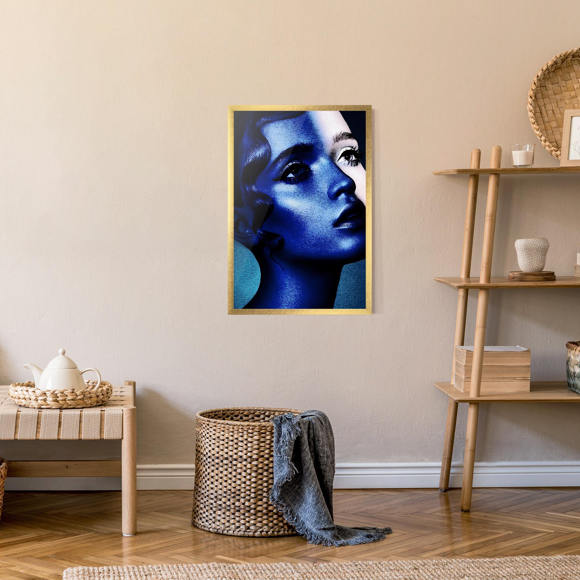 Gerahmte Poster Blue White Face Art mockup 9