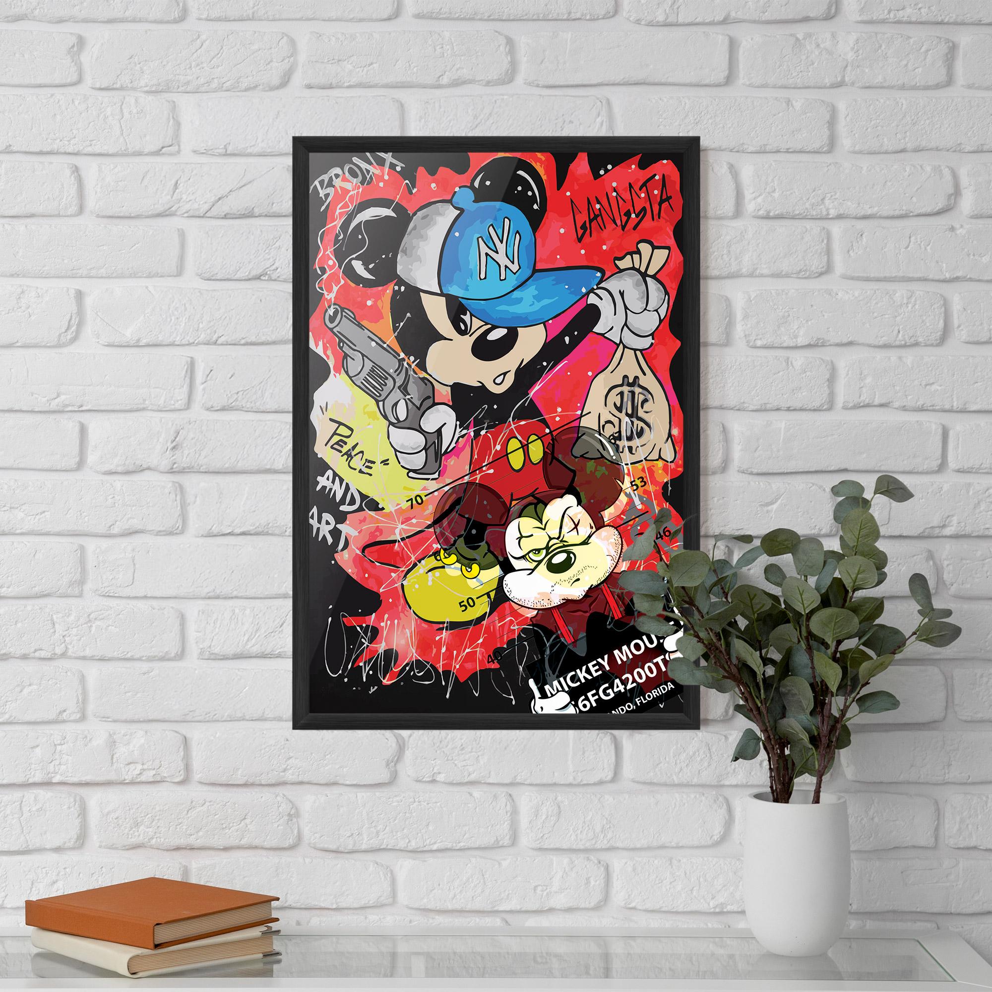 Gerahmte Poster Gangsta Mickey mockup 5