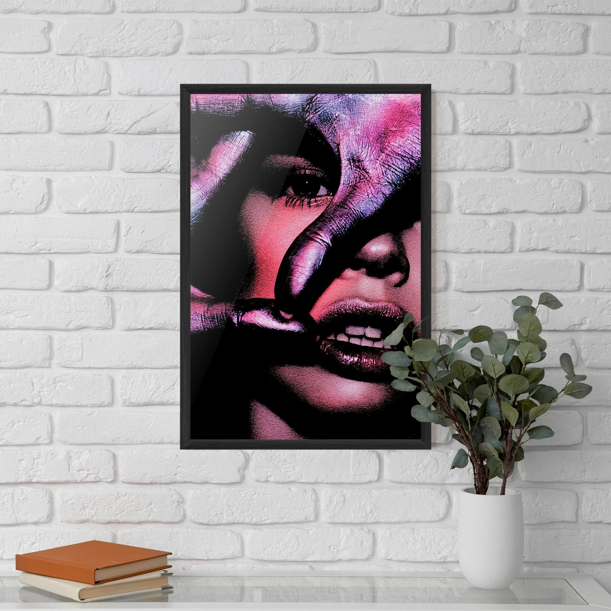 Gerahmte Poster Purple Glitter Hand mockup 5