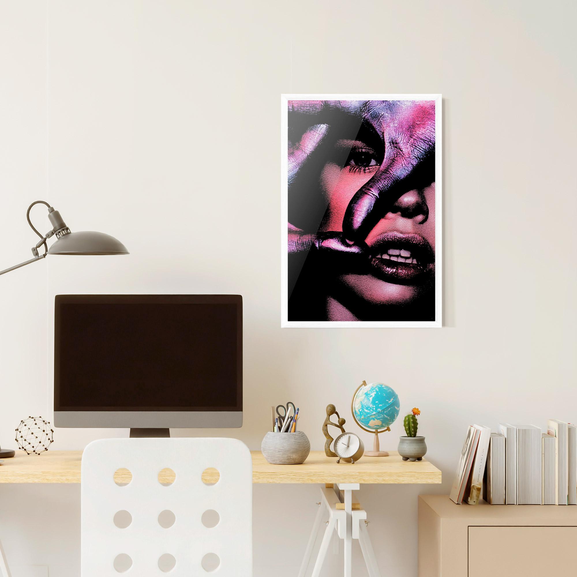 Gerahmte Poster Purple Glitter Hand mockup 6