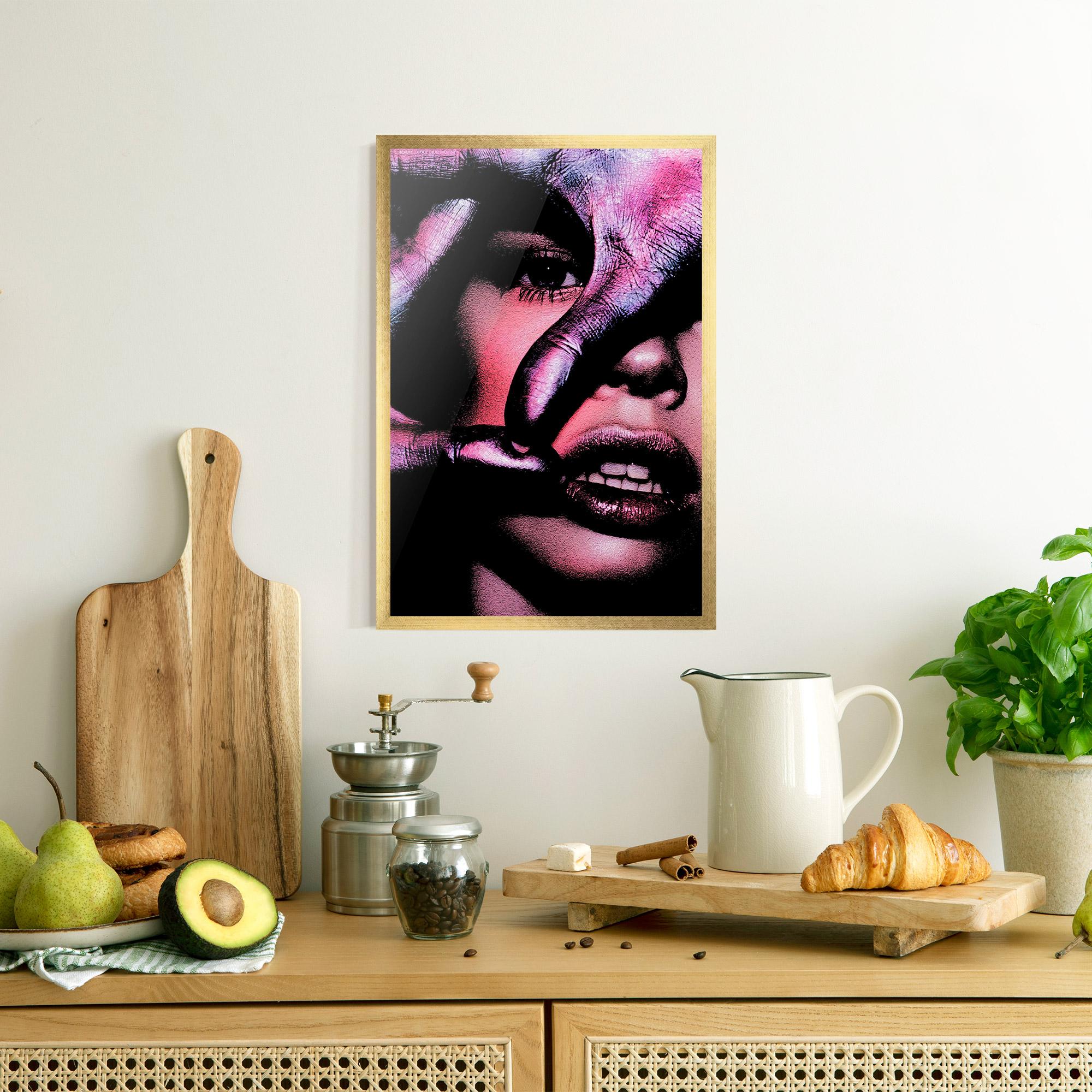 Gerahmte Poster Purple Glitter Hand mockup 8