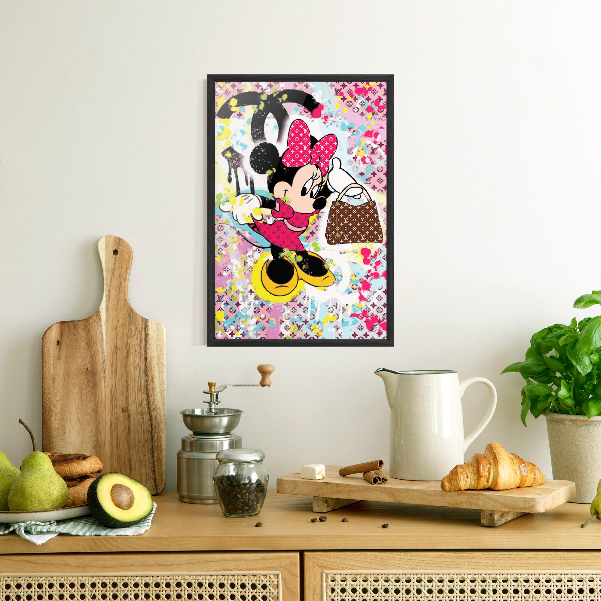 Gerahmte Poster Minnie Comes Back In Fashion mockup 8