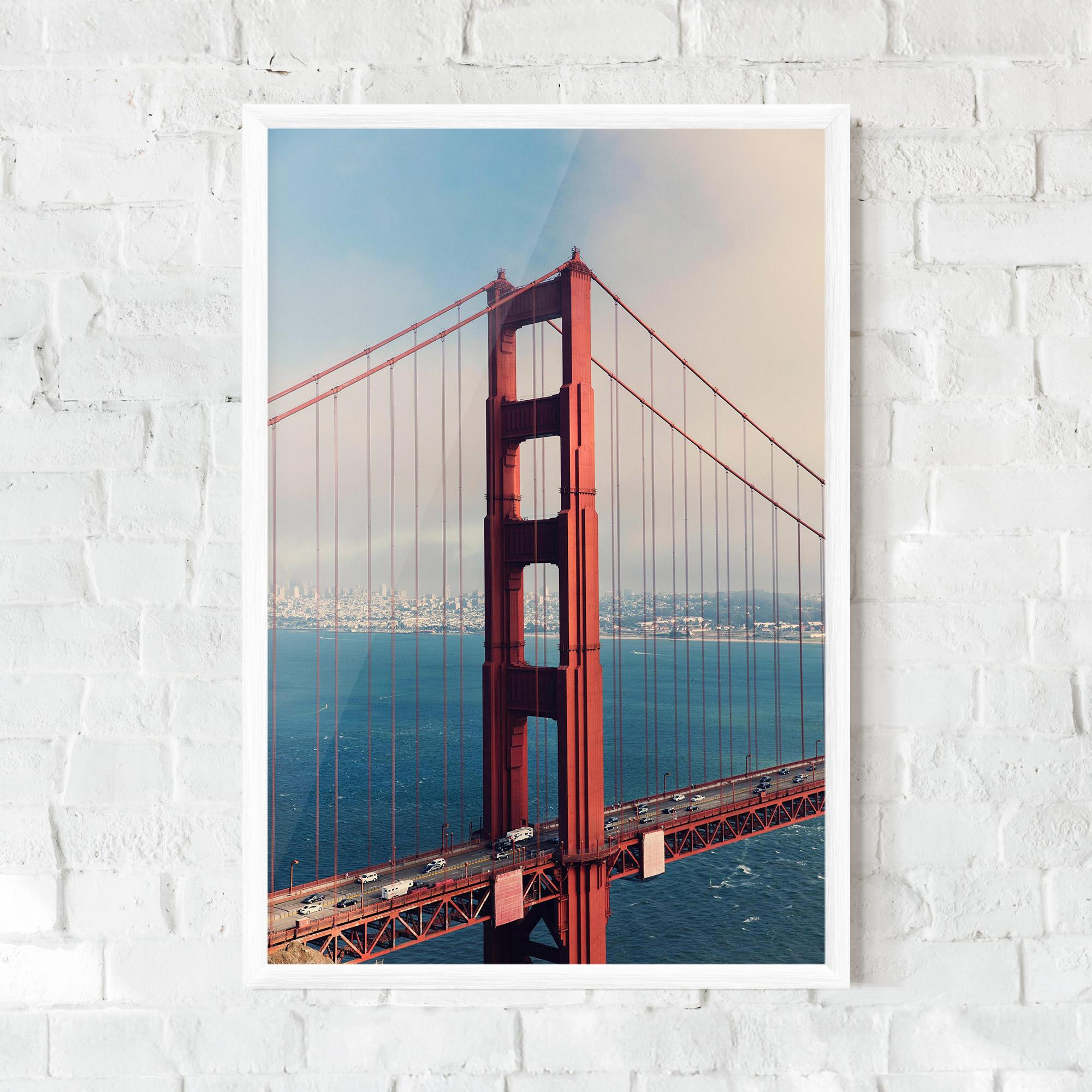 Gerahmte Poster Red High Bridge mockup 0