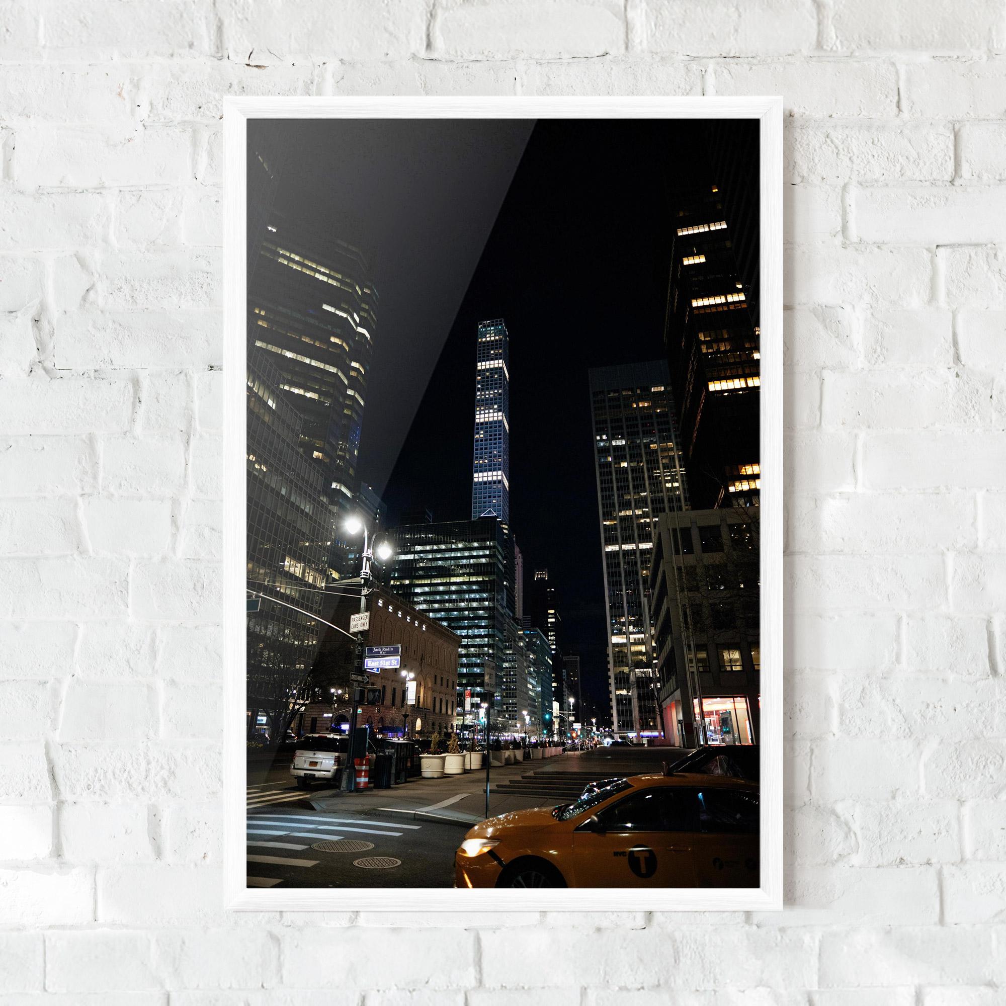 Gerahmte Poster Skyline Night Light mockup 0