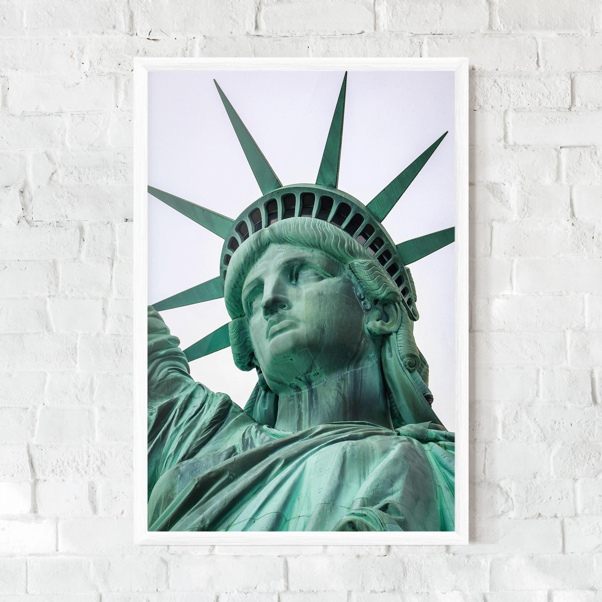 Gerahmte Poster Statue Of Liberty Head mockup 0