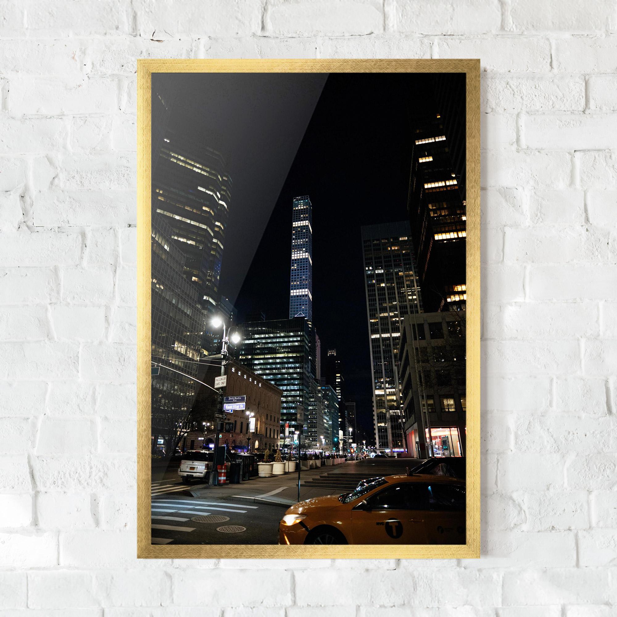 Gerahmte Poster Skyline Night Light mockup 0