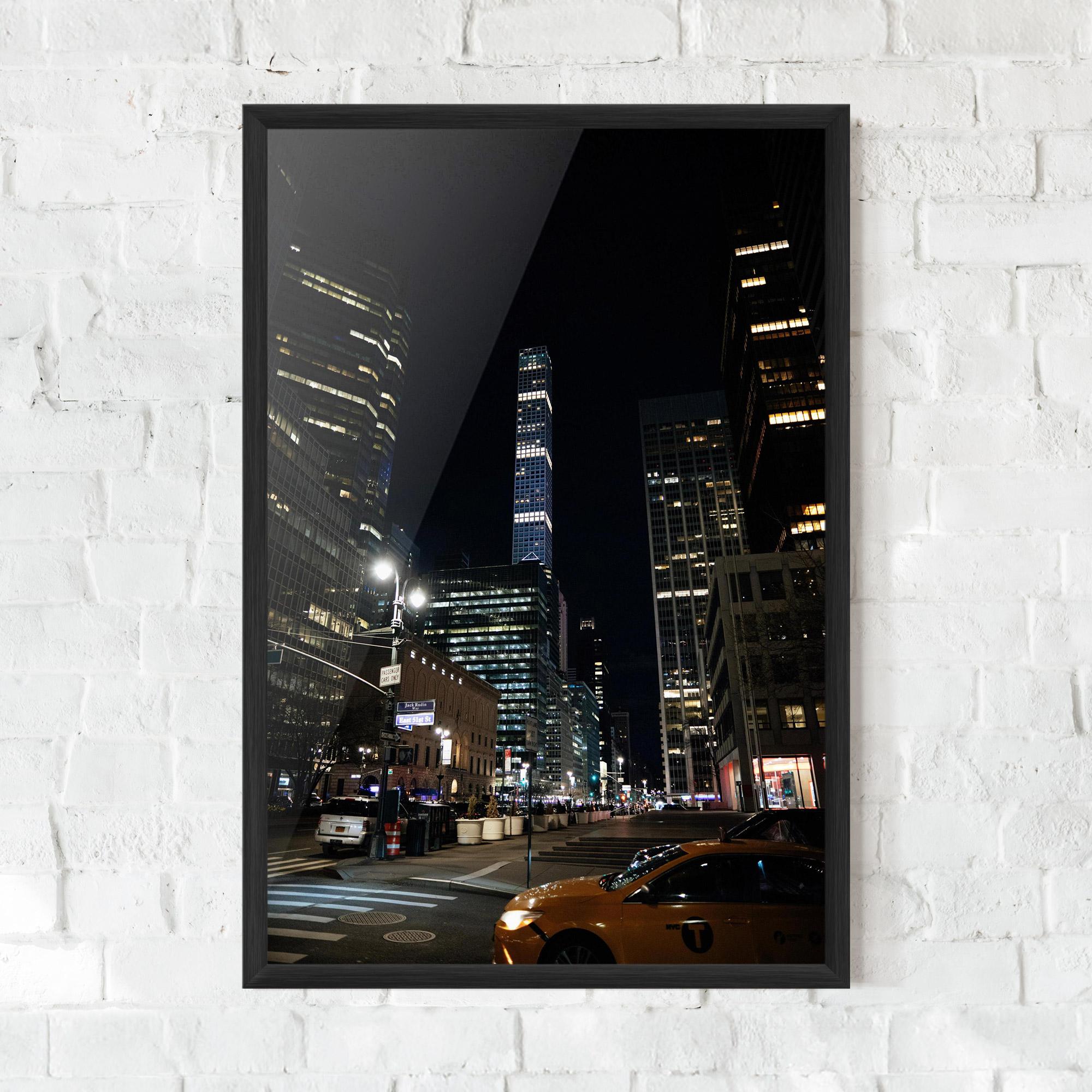 Gerahmte Poster Skyline Night Light mockup 0