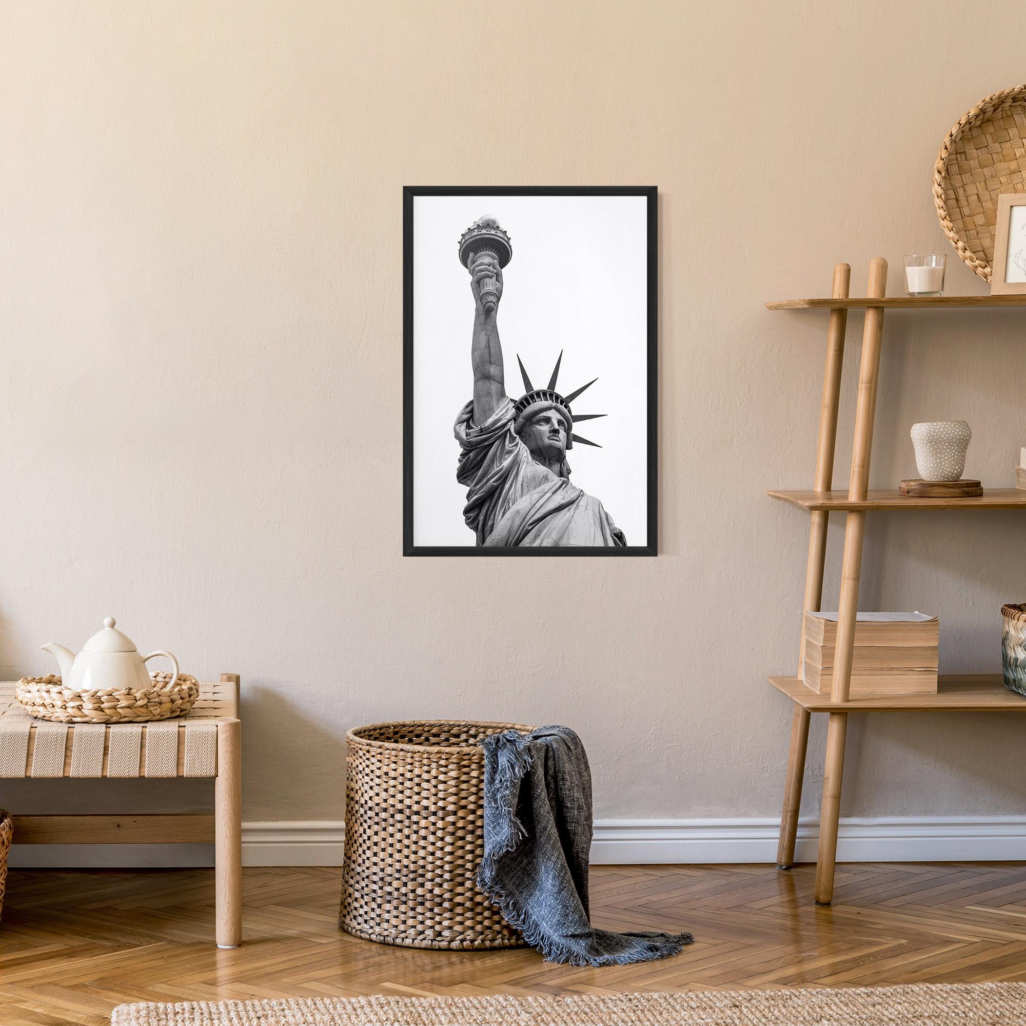 Gerahmte Poster Liberty Statue mockup 9