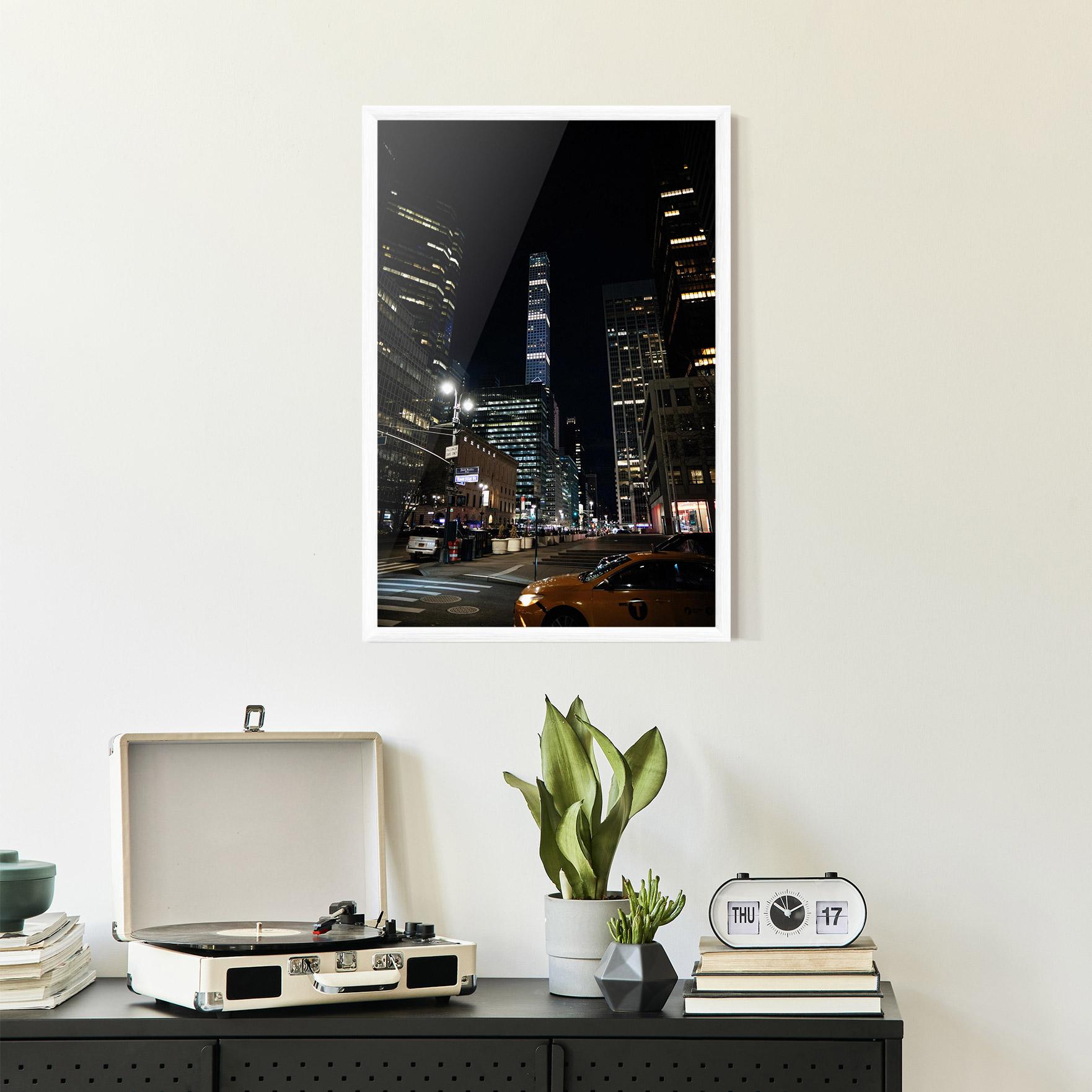 Gerahmte Poster Skyline Night Light mockup 2