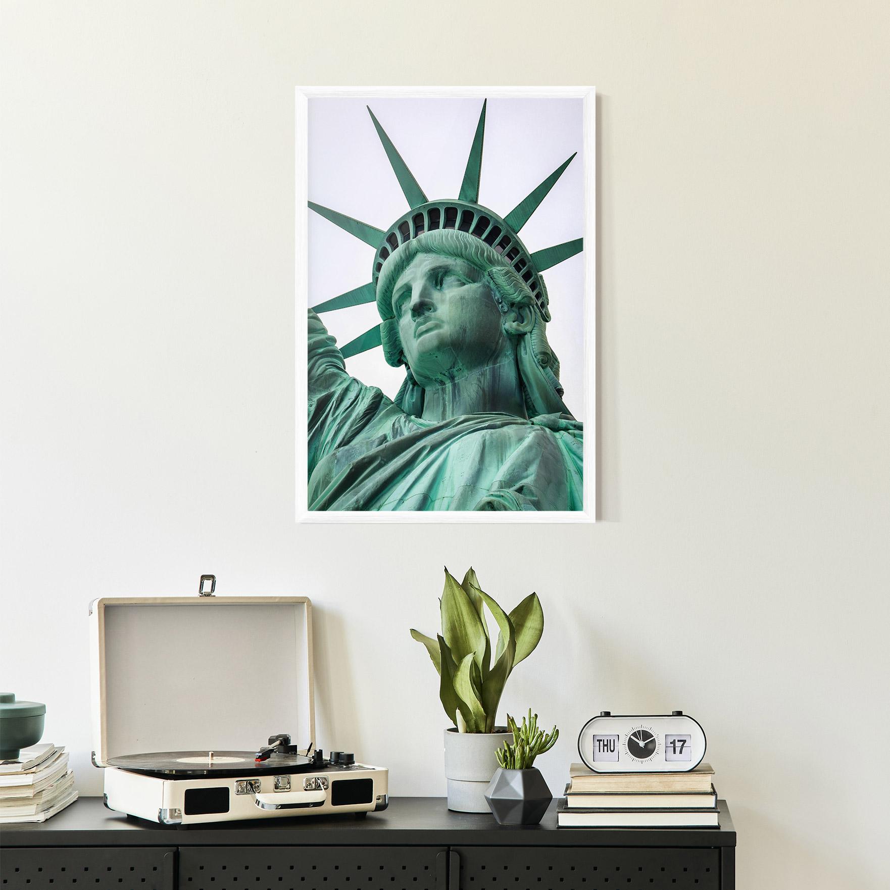 Gerahmte Poster Statue Of Liberty Head mockup 2