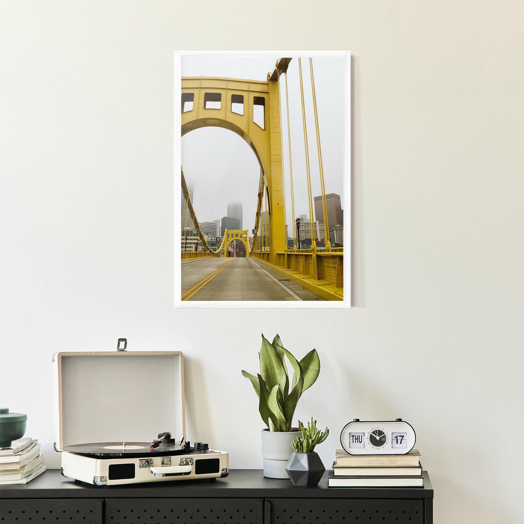 Gerahmte Poster Yellow Foggy Bridge mockup 2