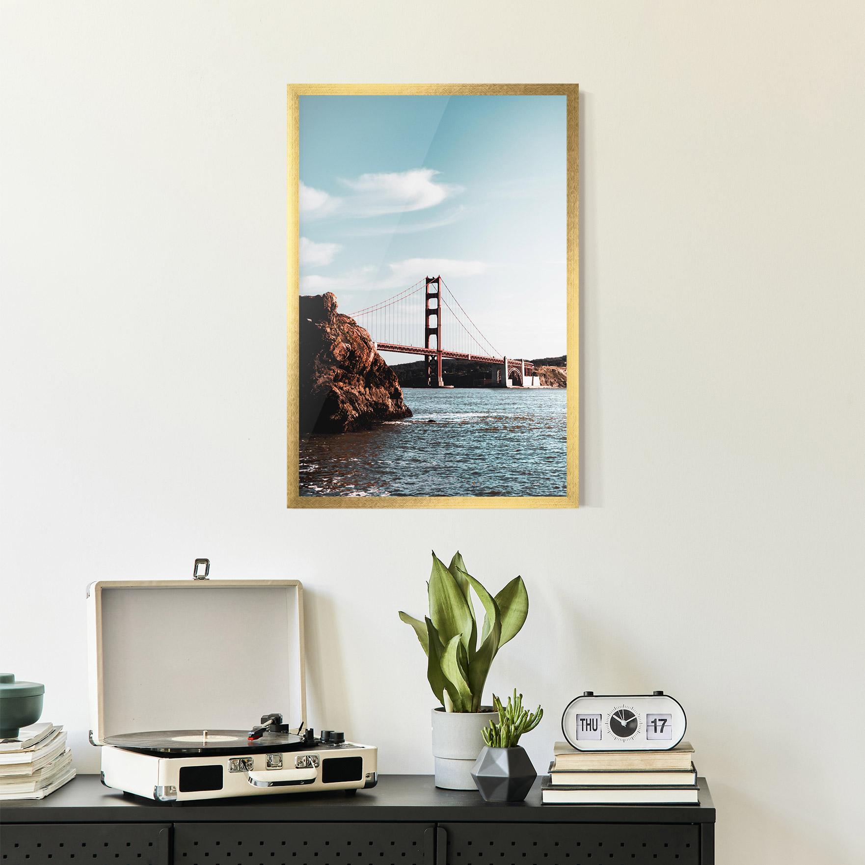 Gerahmte Poster Water Red Bridge mockup 2