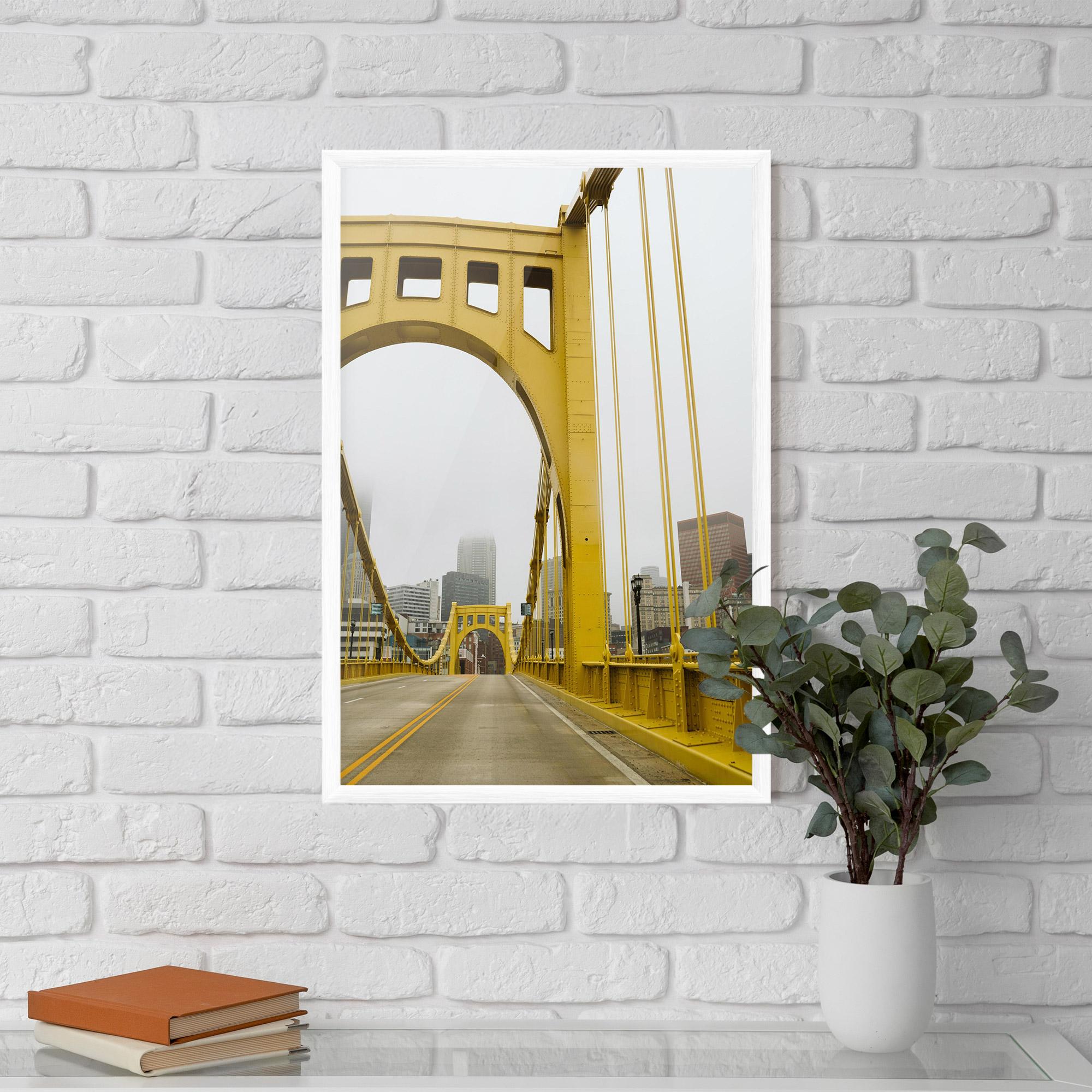 Gerahmte Poster Yellow Foggy Bridge mockup 5