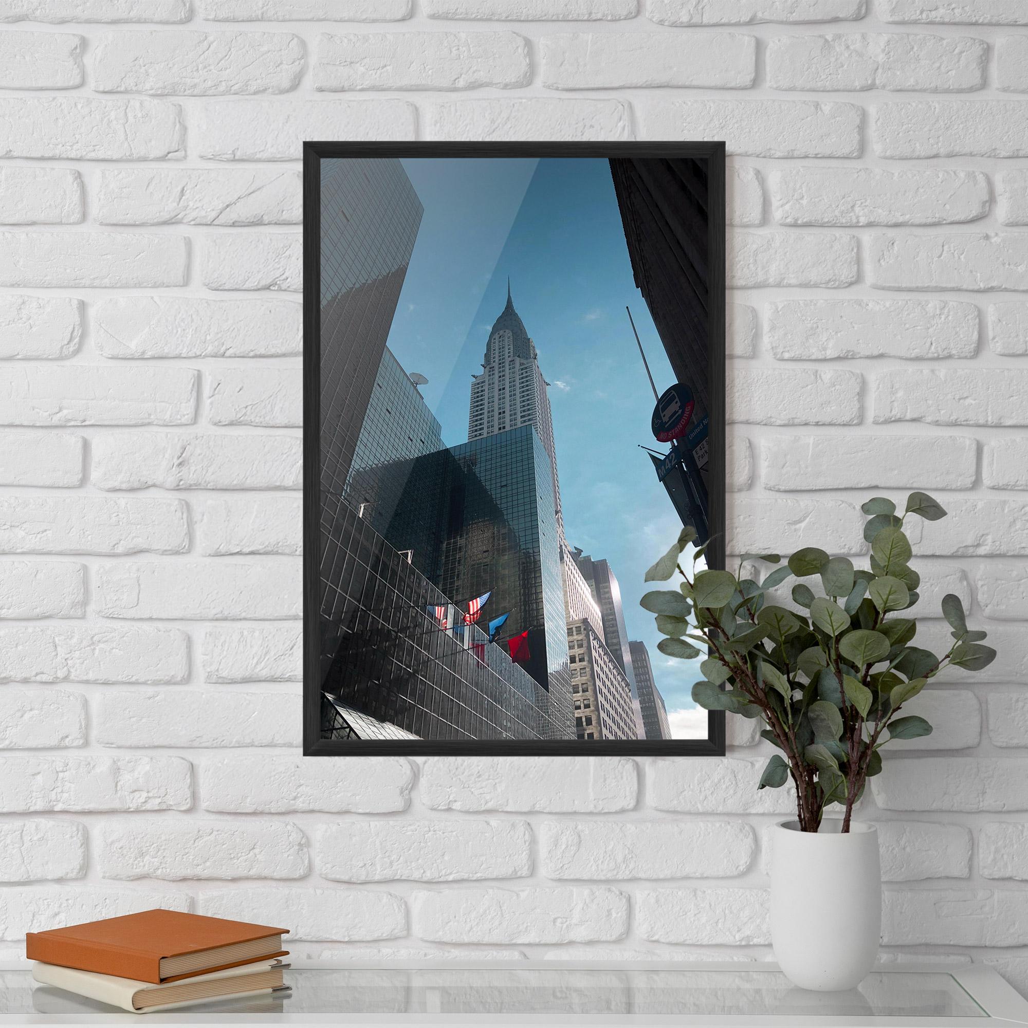 Gerahmte Poster Big Glass Tower mockup 5