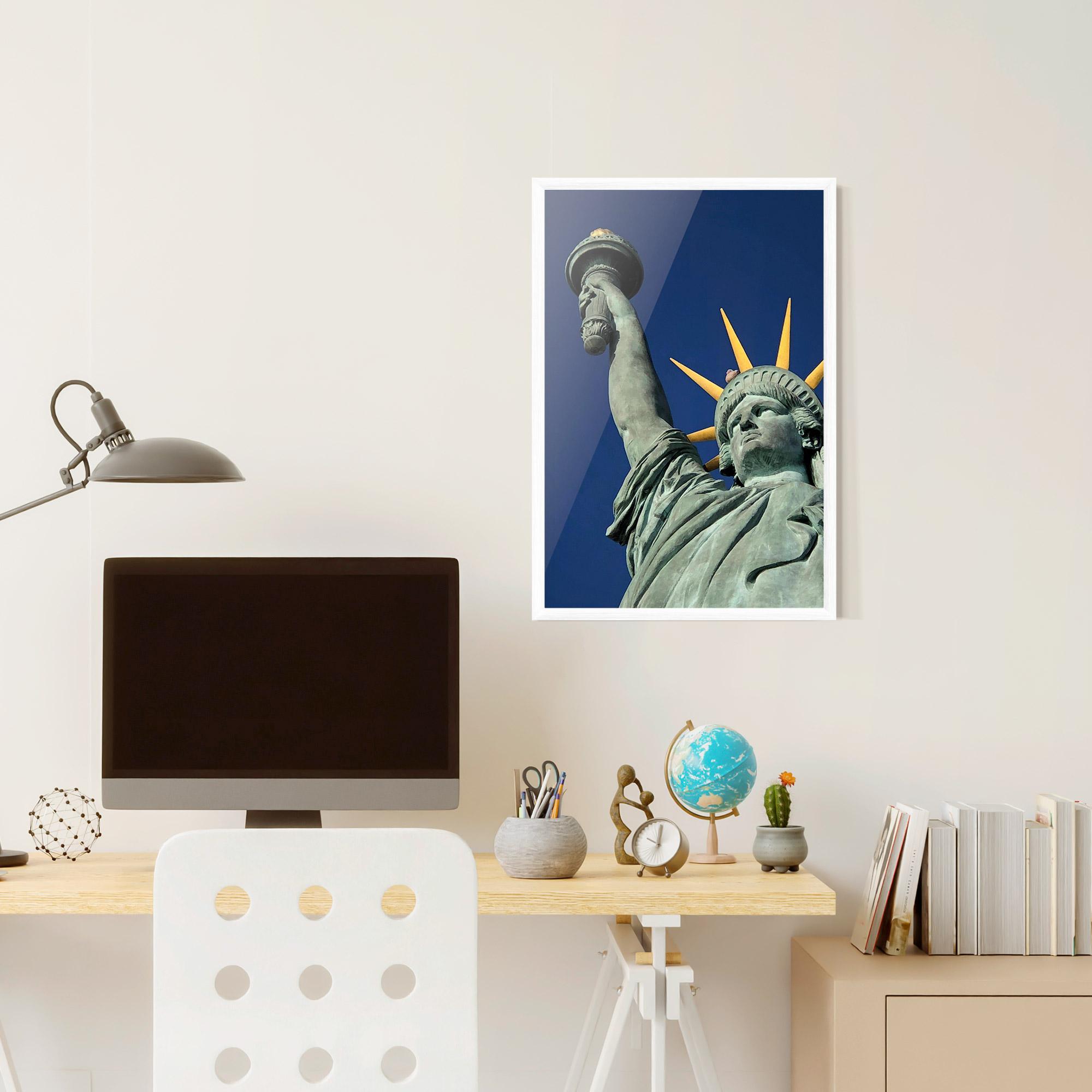 Gerahmte Poster Statue Of Liberty mockup 6