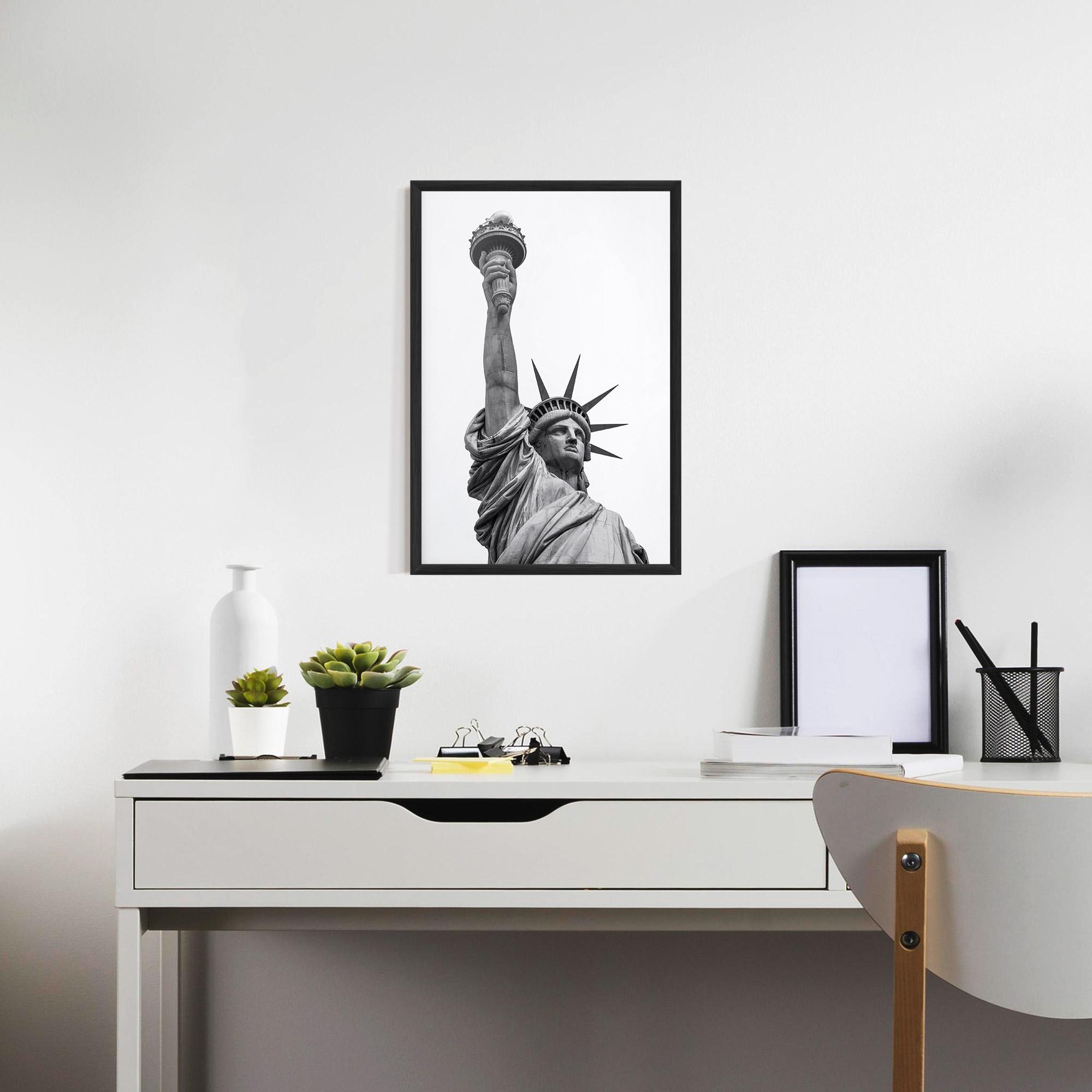 Gerahmte Poster Liberty Statue mockup 7