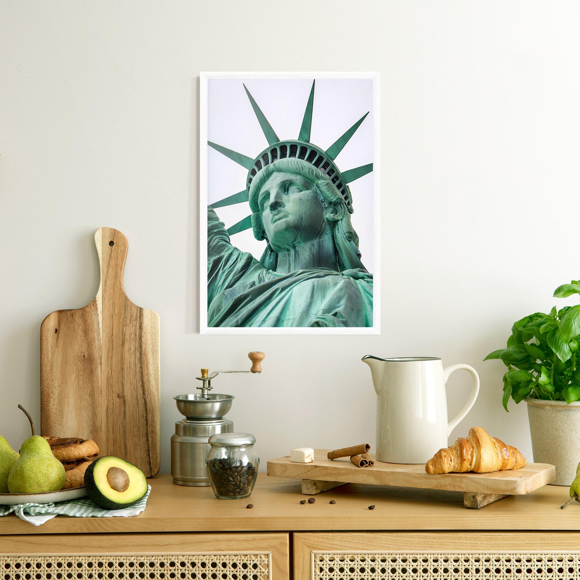 Gerahmte Poster Statue Of Liberty Head mockup 8