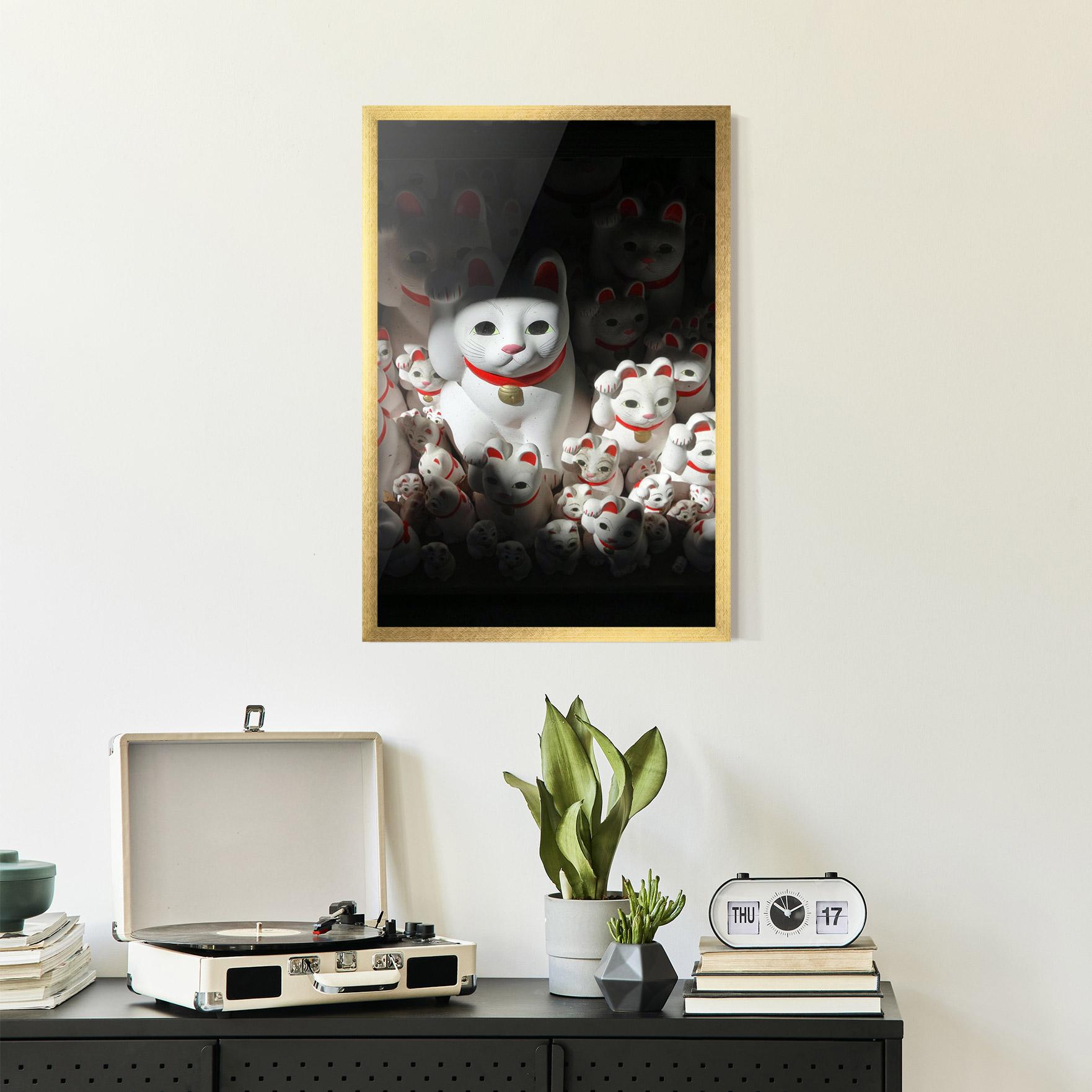 Gerahmte Poster White Lucky Cats mockup 2