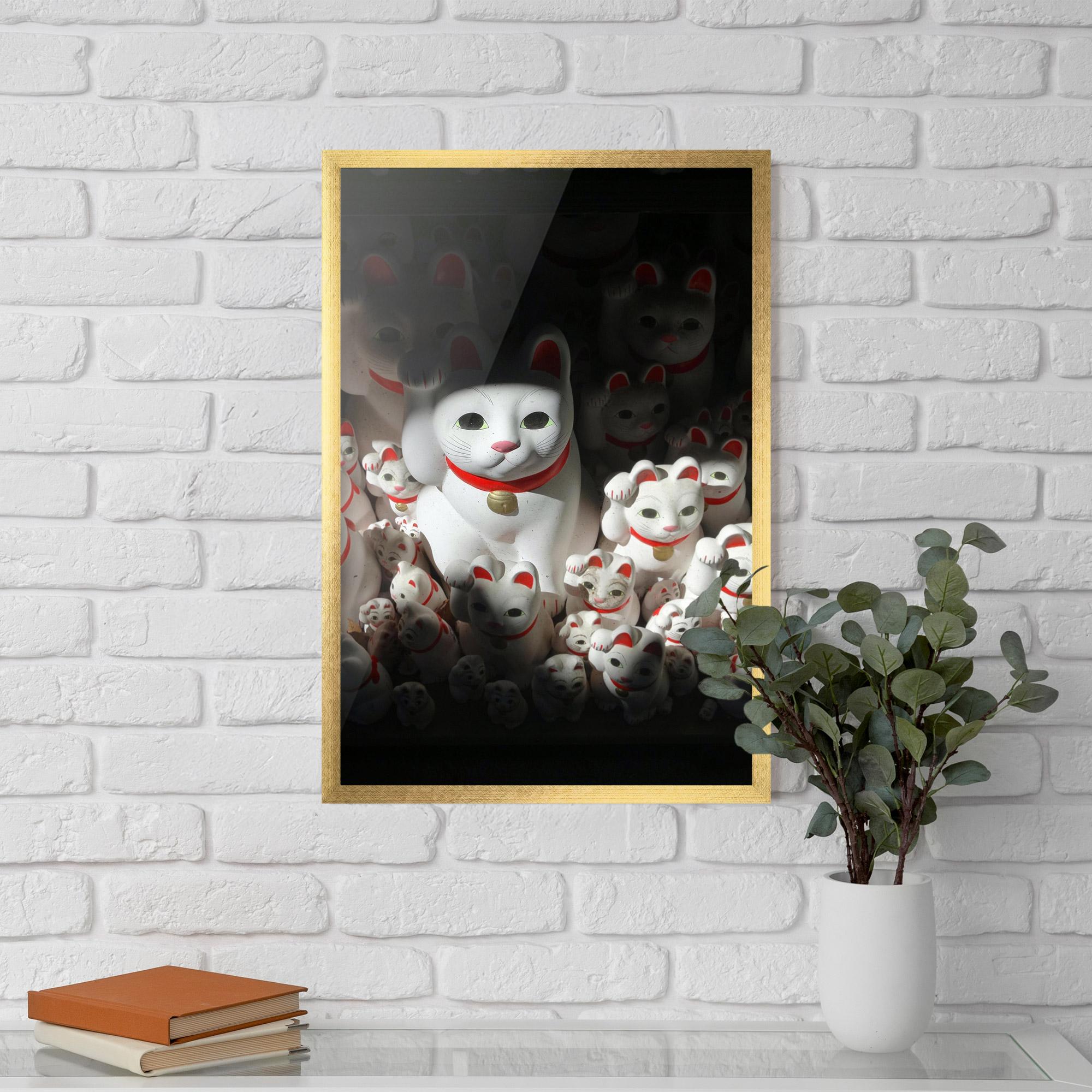 Gerahmte Poster White Lucky Cats mockup 5