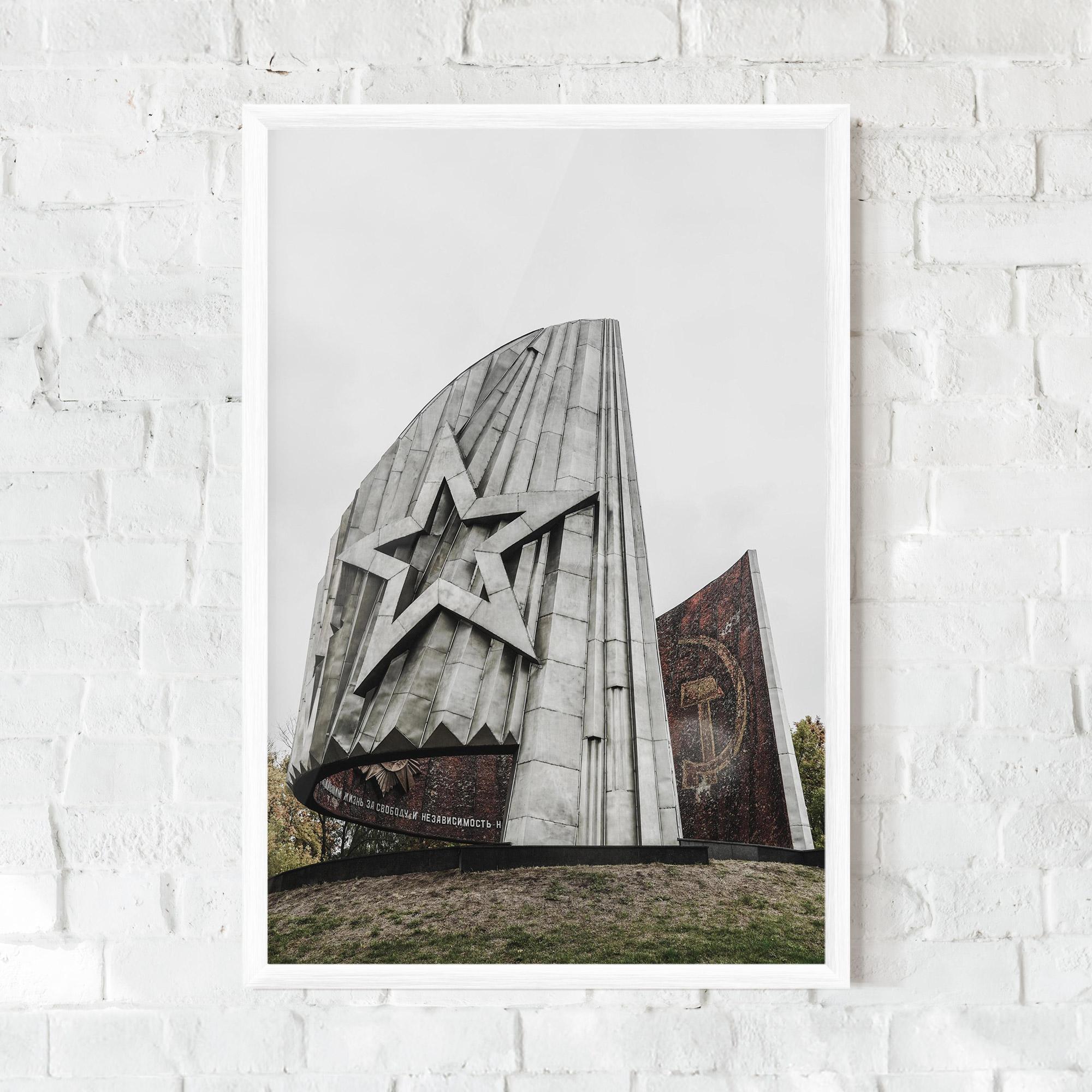 Gerahmte Poster Monument Of Glory mockup 0