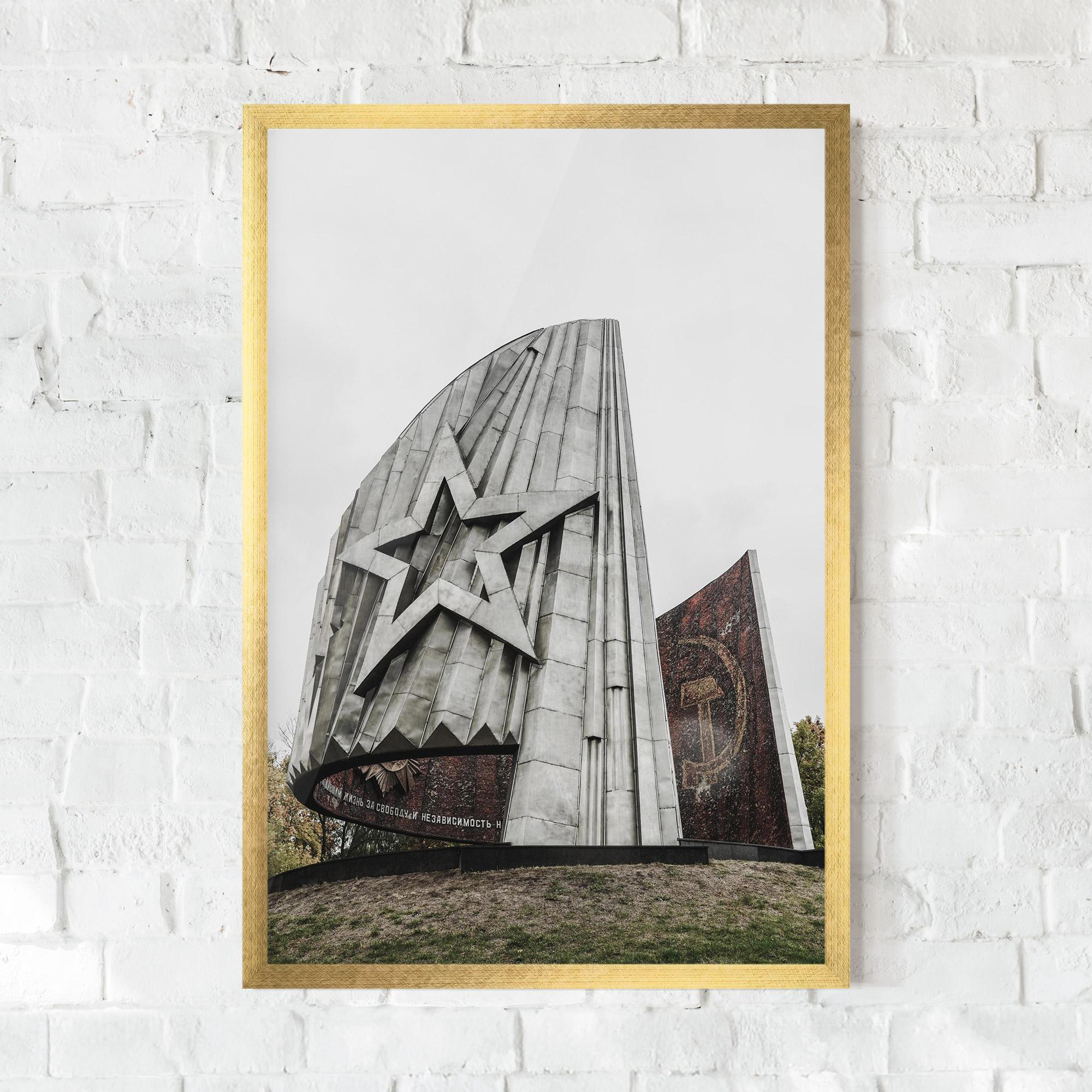 Gerahmte Poster Monument Of Glory mockup 0