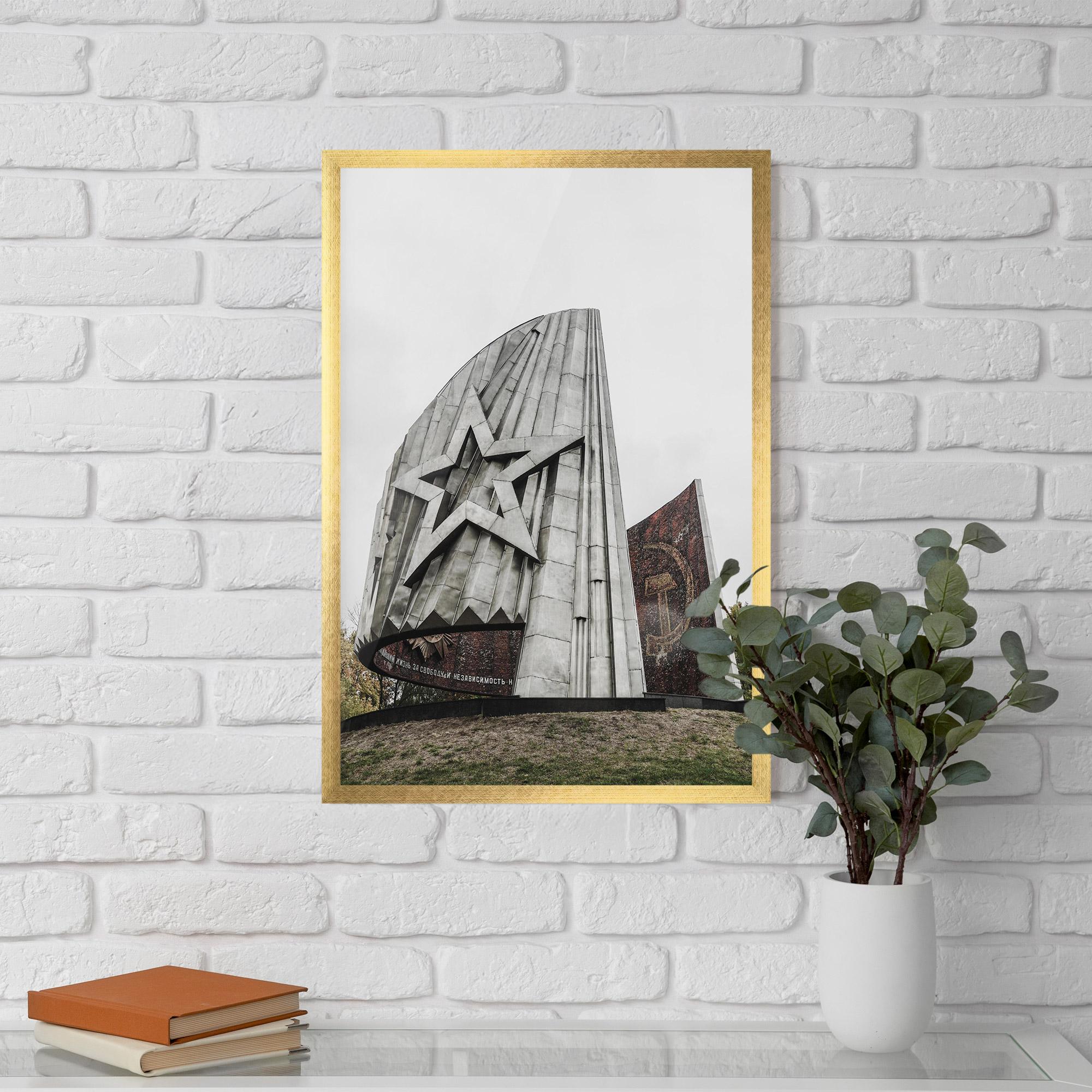 Gerahmte Poster Monument Of Glory mockup 5