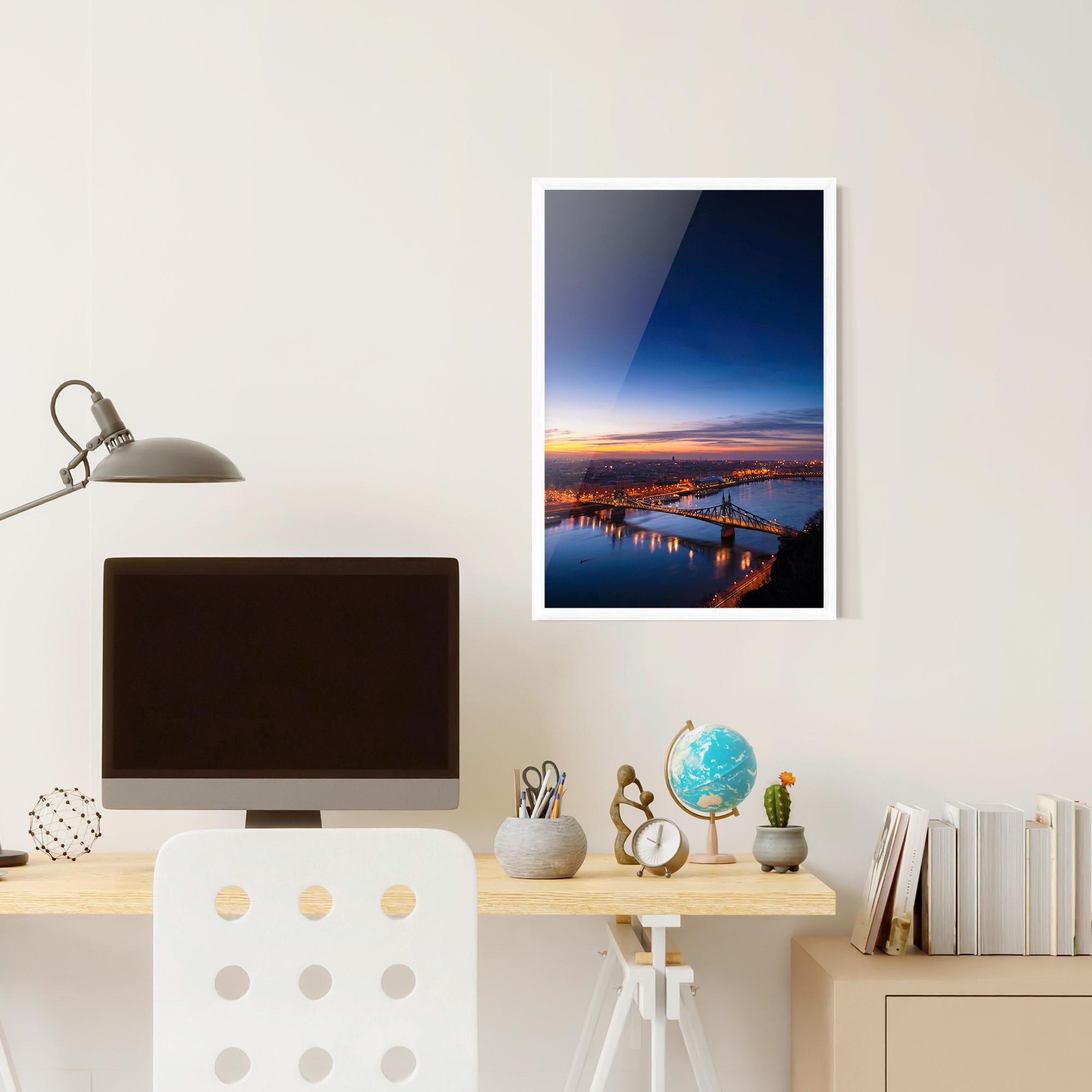Gerahmte Poster Budapest Sunset mockup 6