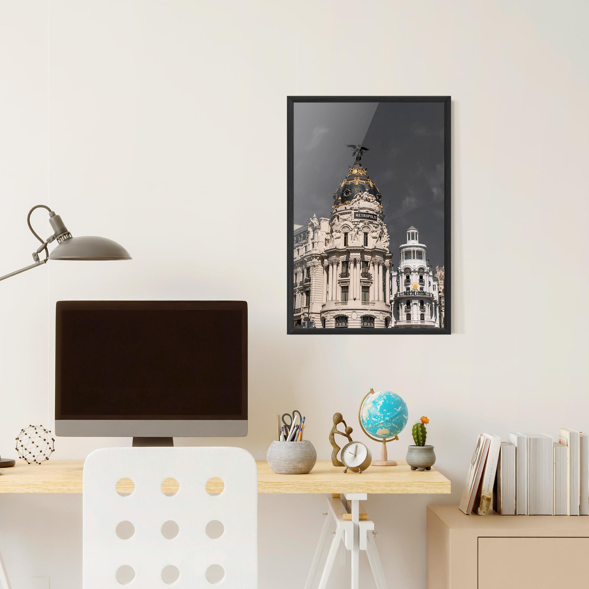 Gerahmte Poster Metropolis Building mockup 6