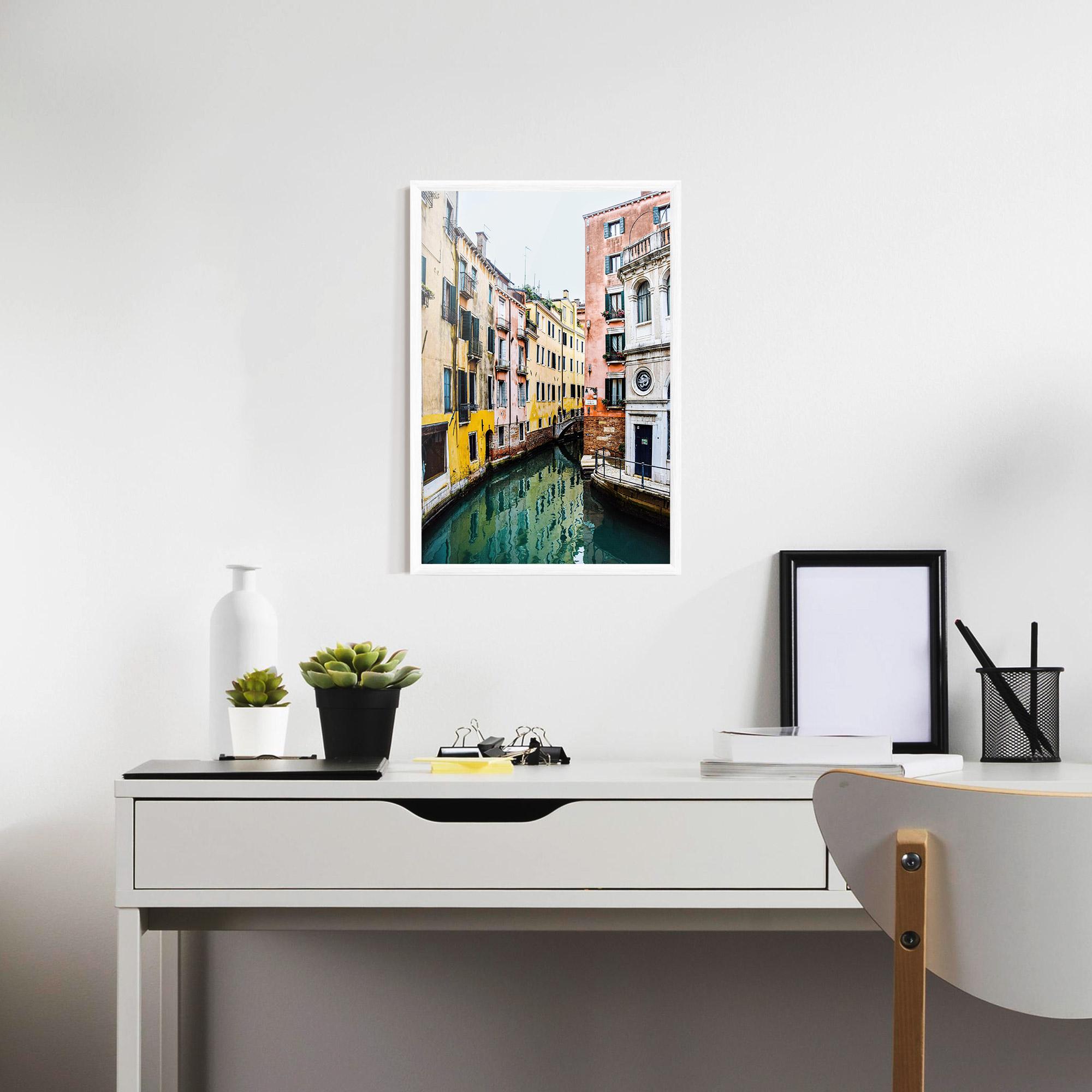 Gerahmte Poster Colorful Water Building mockup 7