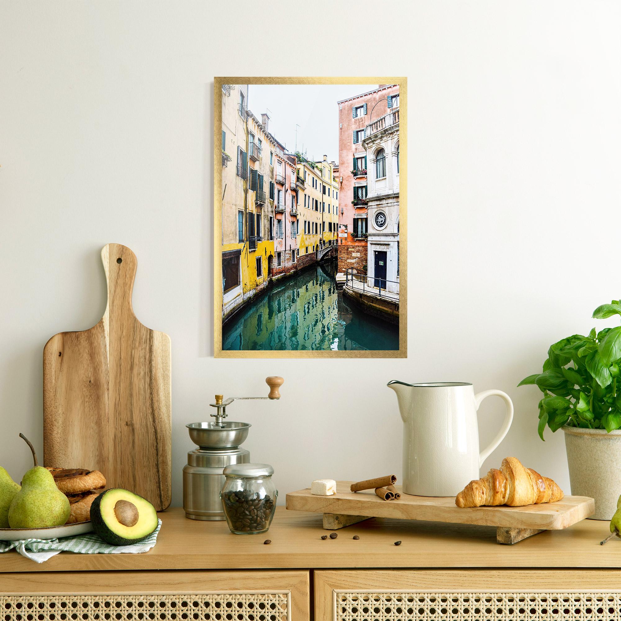 Gerahmte Poster Colorful Water Building mockup 8