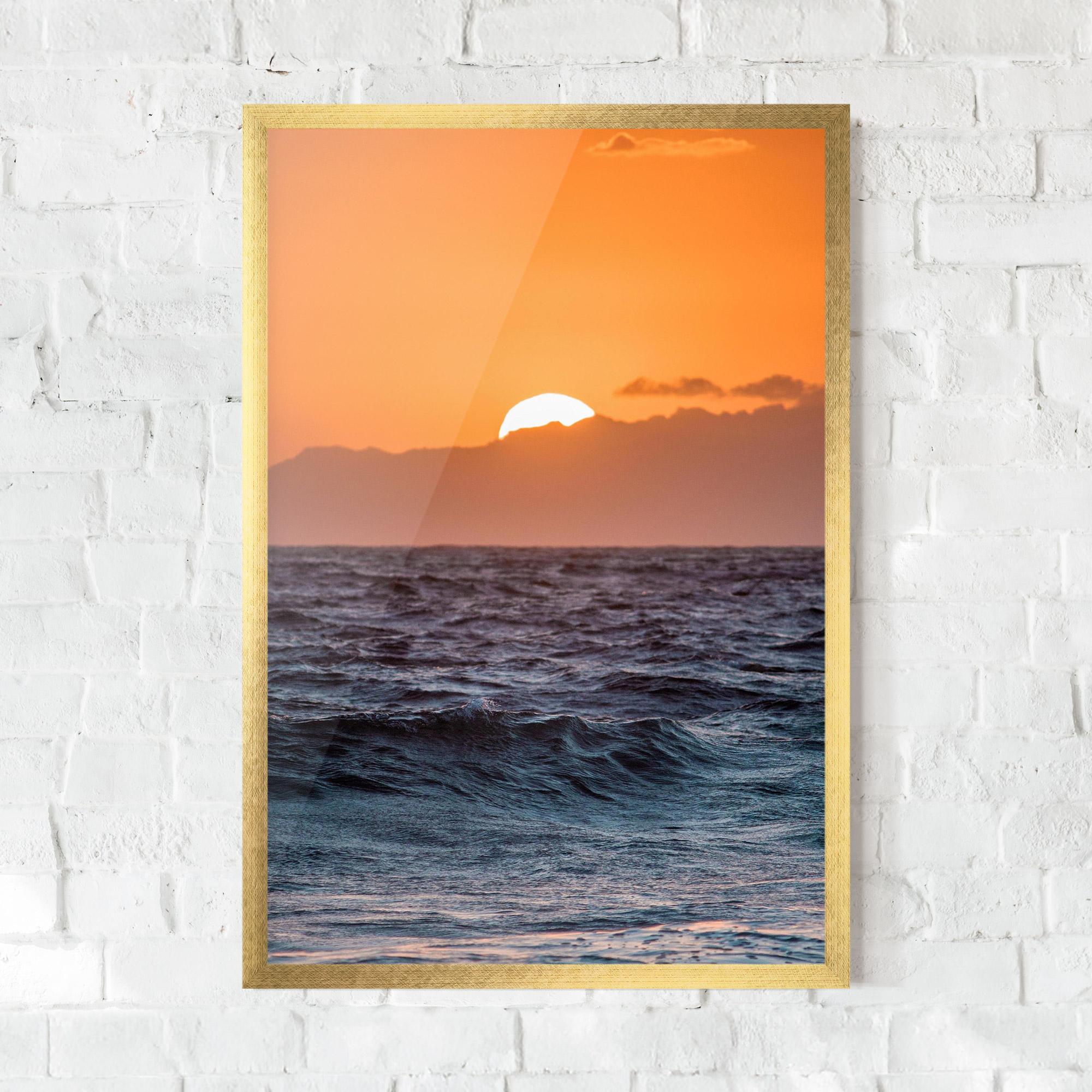 Gerahmte Poster Morning Waves mockup 0