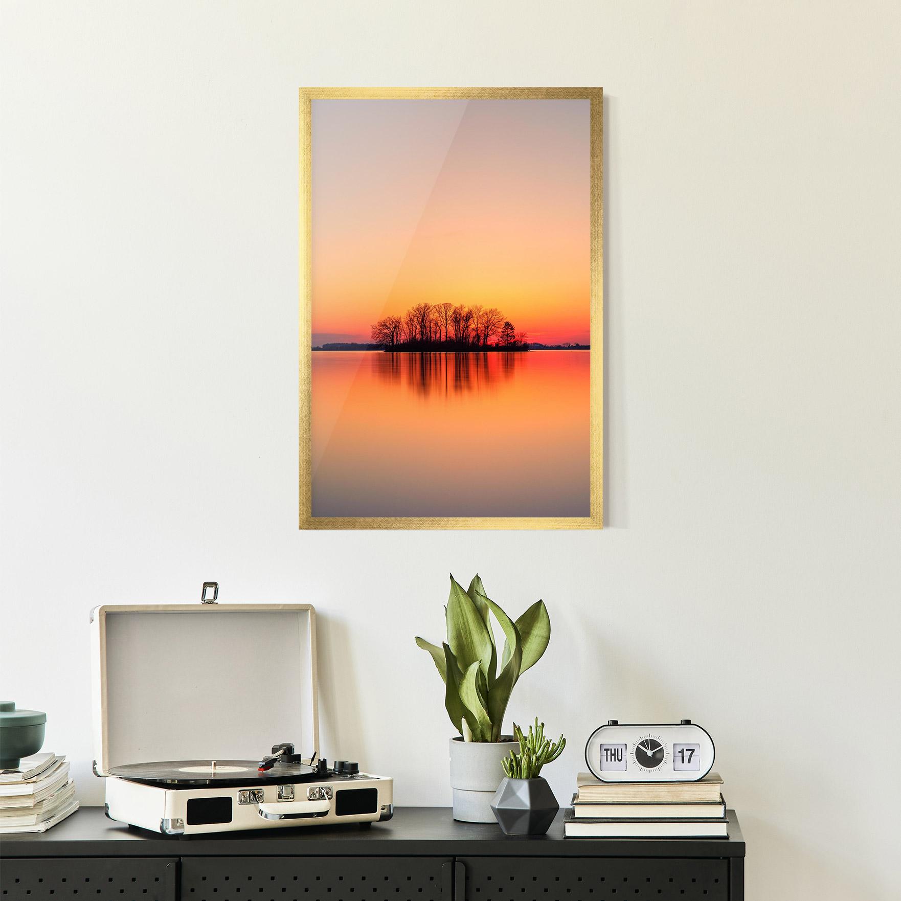 Gerahmte Poster Tree Sunset Lake mockup 2
